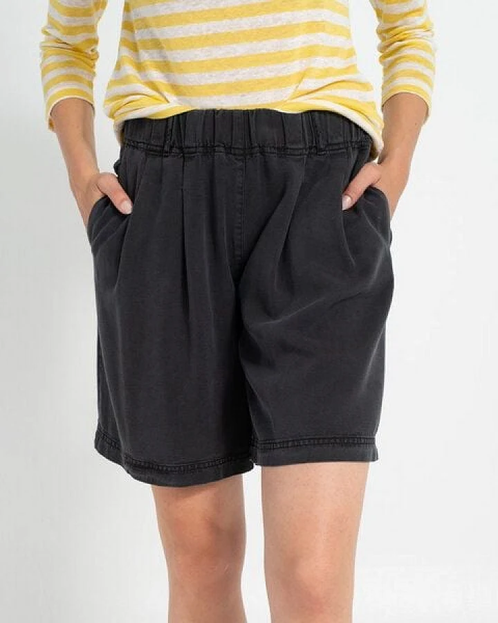Alma & Lovis Shorts aus Tencel
