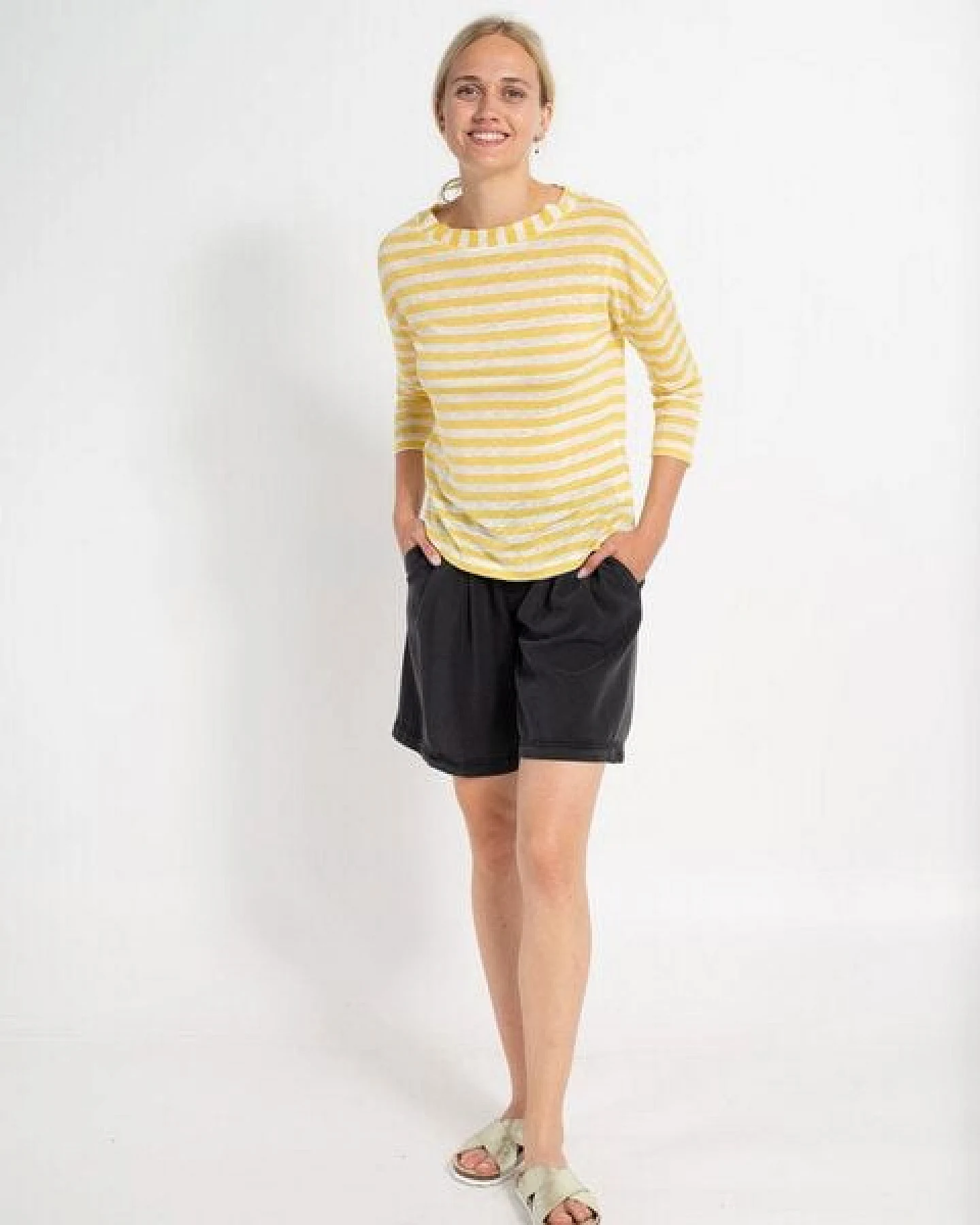 Alma & Lovis Shorts aus Tencel – Ansicht 4