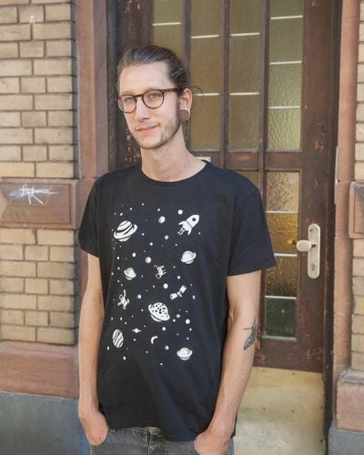 päfjes Lost in Space - Fair Wear Bio Männer T-Shirt - Black