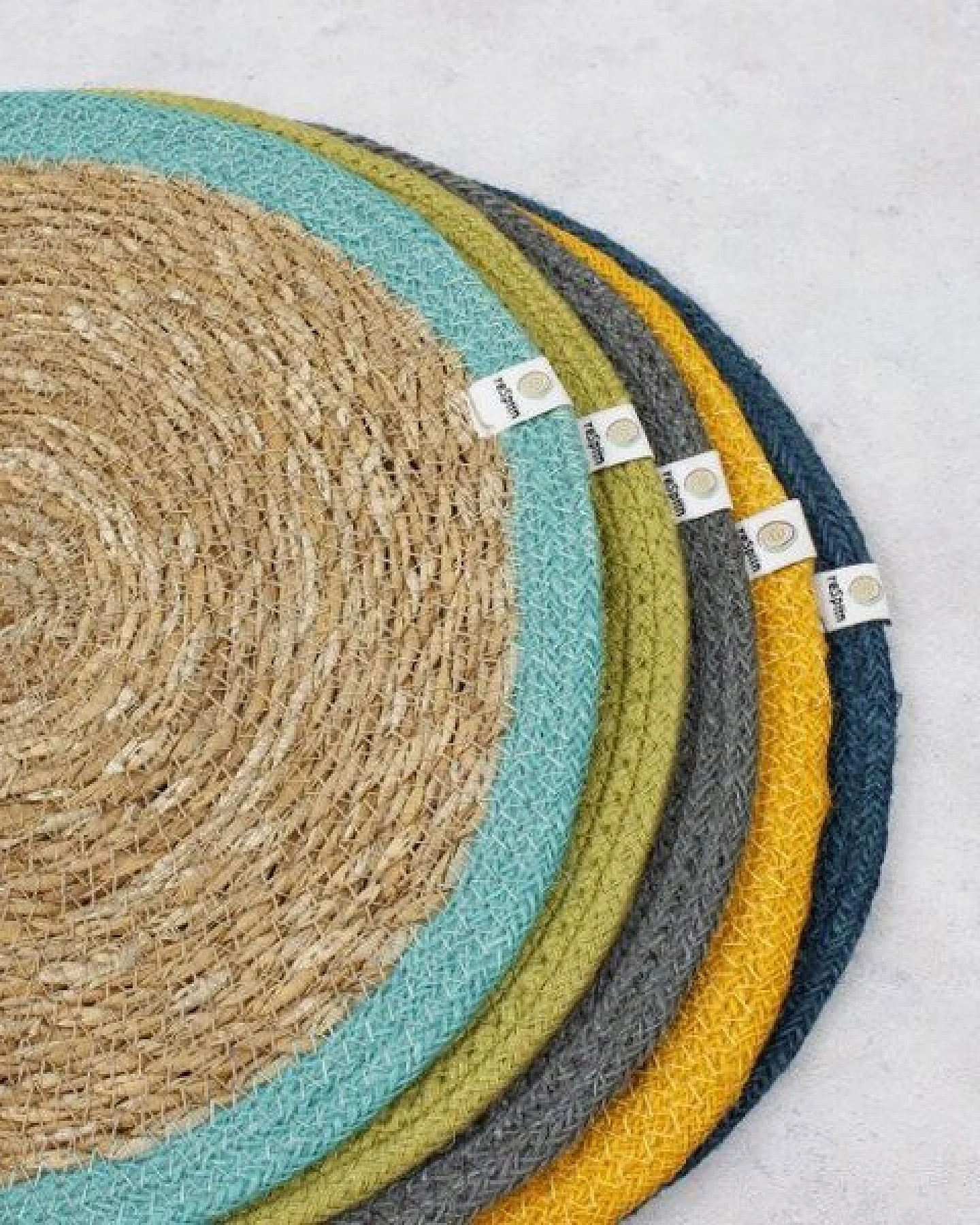 reSpiin Runde Tischmatte aus Seegras und Jute Ø 28 cm – Ansicht 2