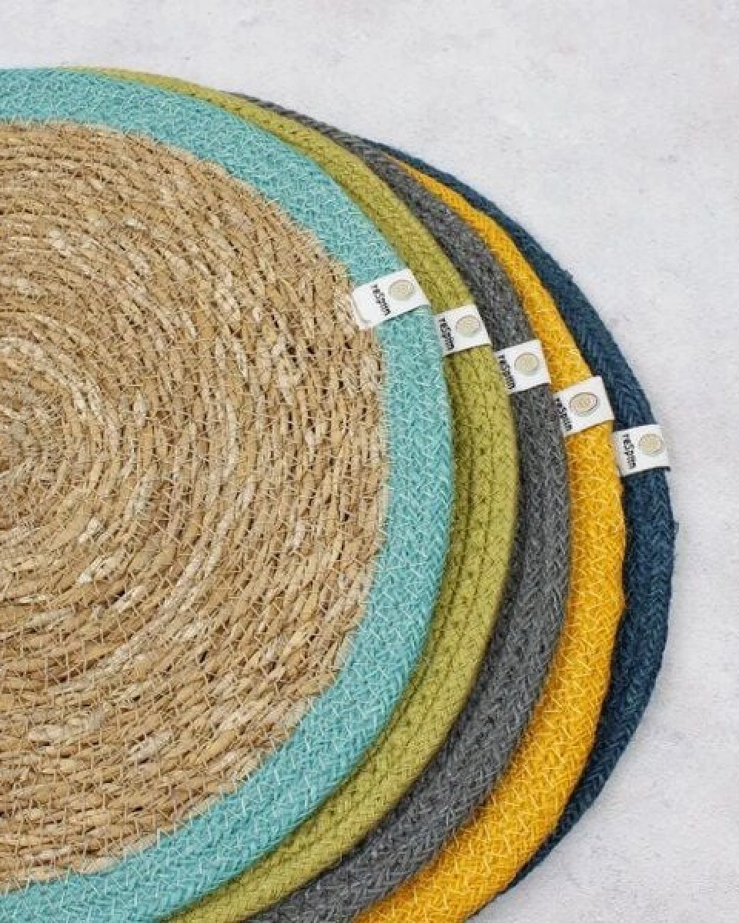 reSpiin Runde Tischmatte aus Seegras und Jute Ø 28 cm – Ansicht 2