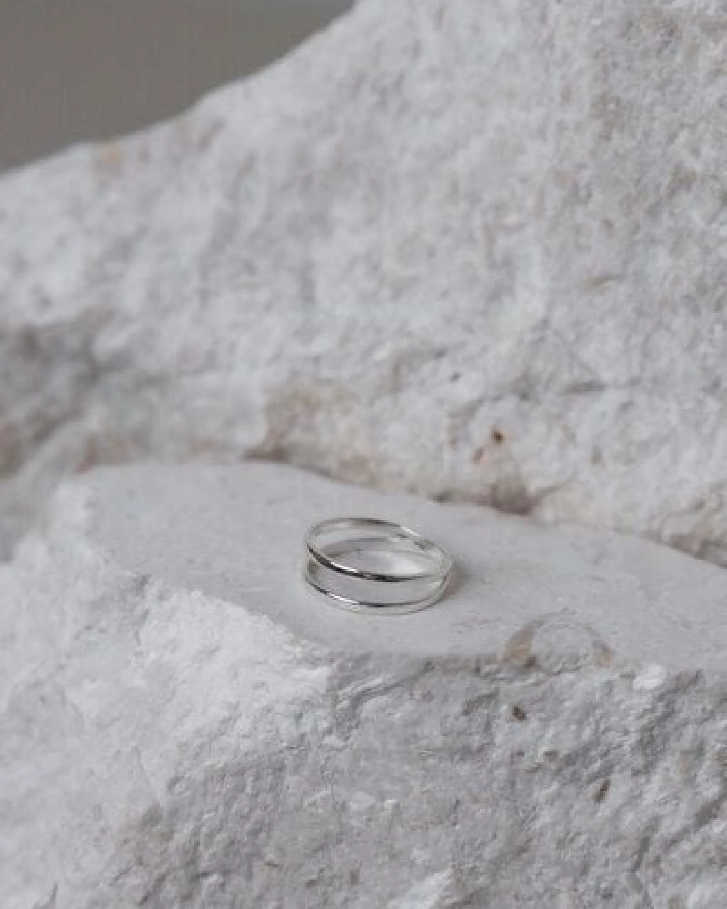 Jyoti - Fair Works Ring Karana Messing/ Silber – Ansicht 3