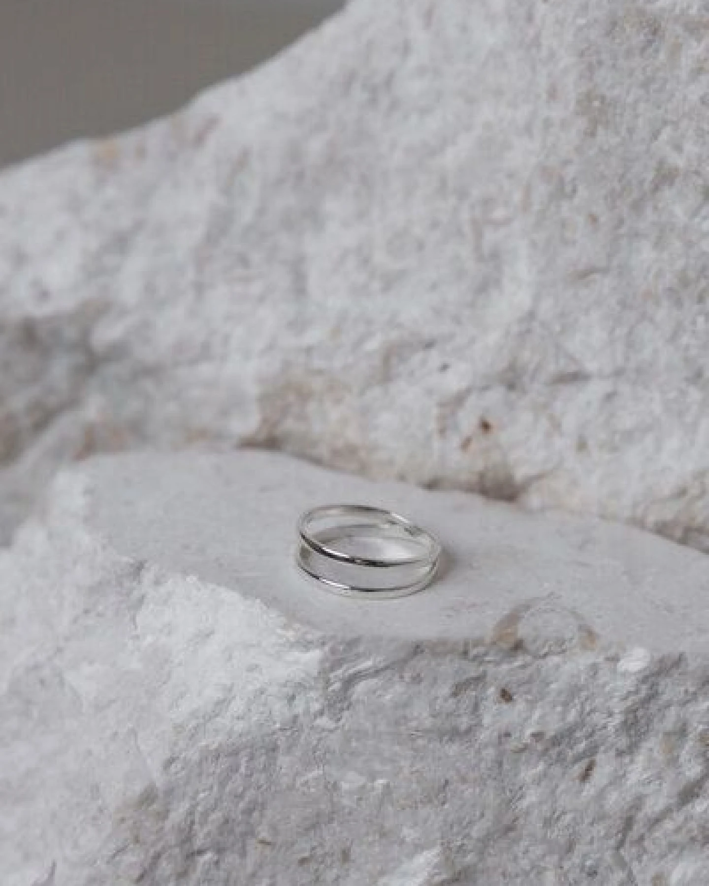 Jyoti - Fair Works Ring Karana Messing/ Silber – Ansicht 3