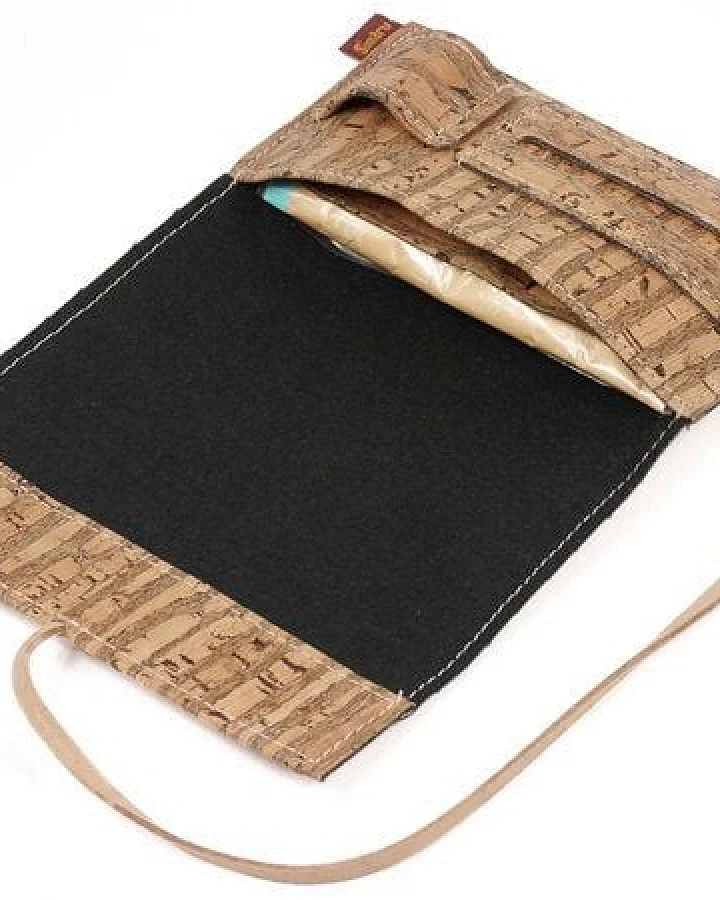 Simaru Tabaktasche aus robustem Kork / Korkstoff inkl. Fächern mit Band
