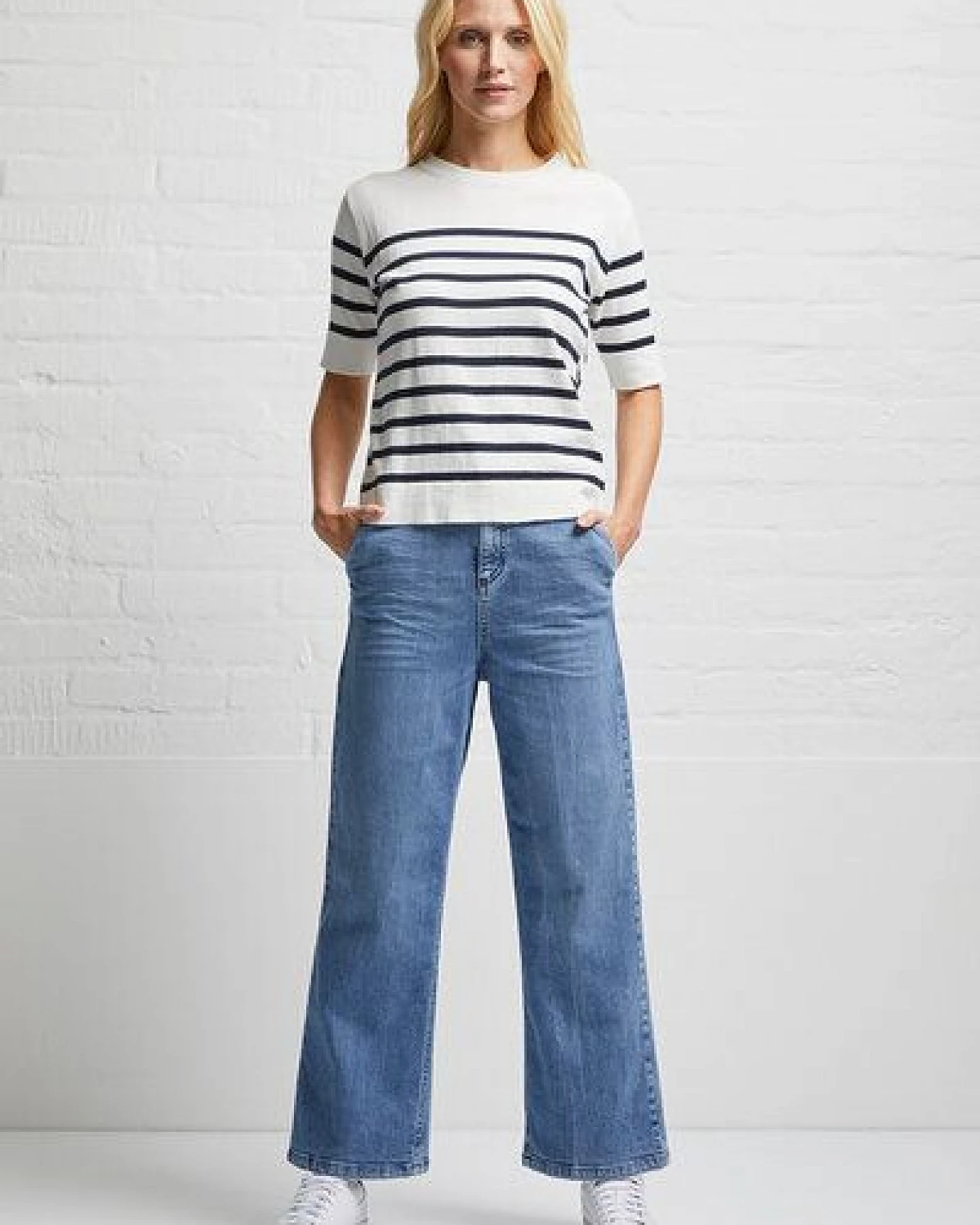 Wunderwerk Damen Jeans "Audrey 7/8 eco bleach" – Ansicht 2