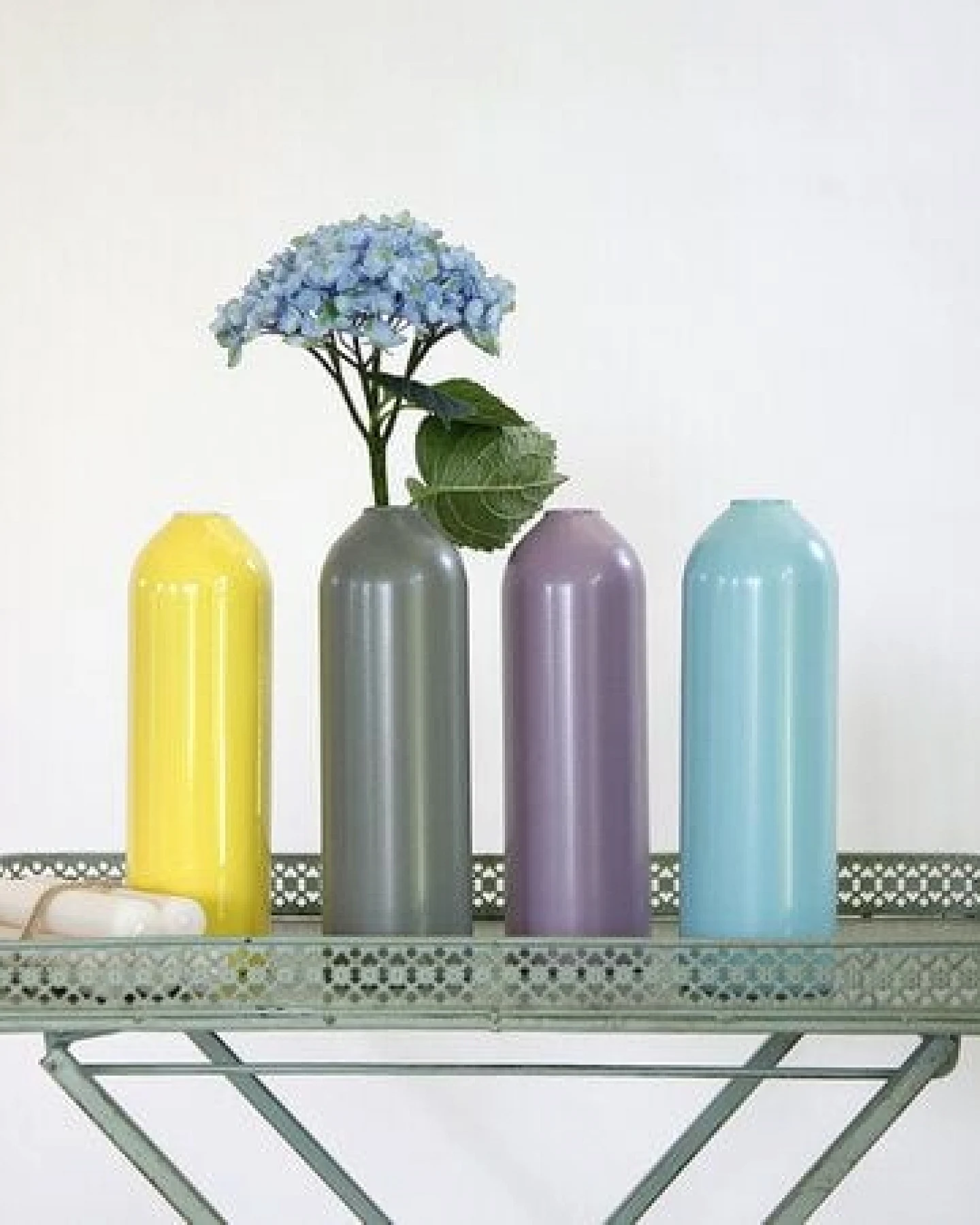 werkvoll by Lena Peter Recycling Feuerlöscher Kerzenhalter/Vase FIRE - farbig – Ansicht 3