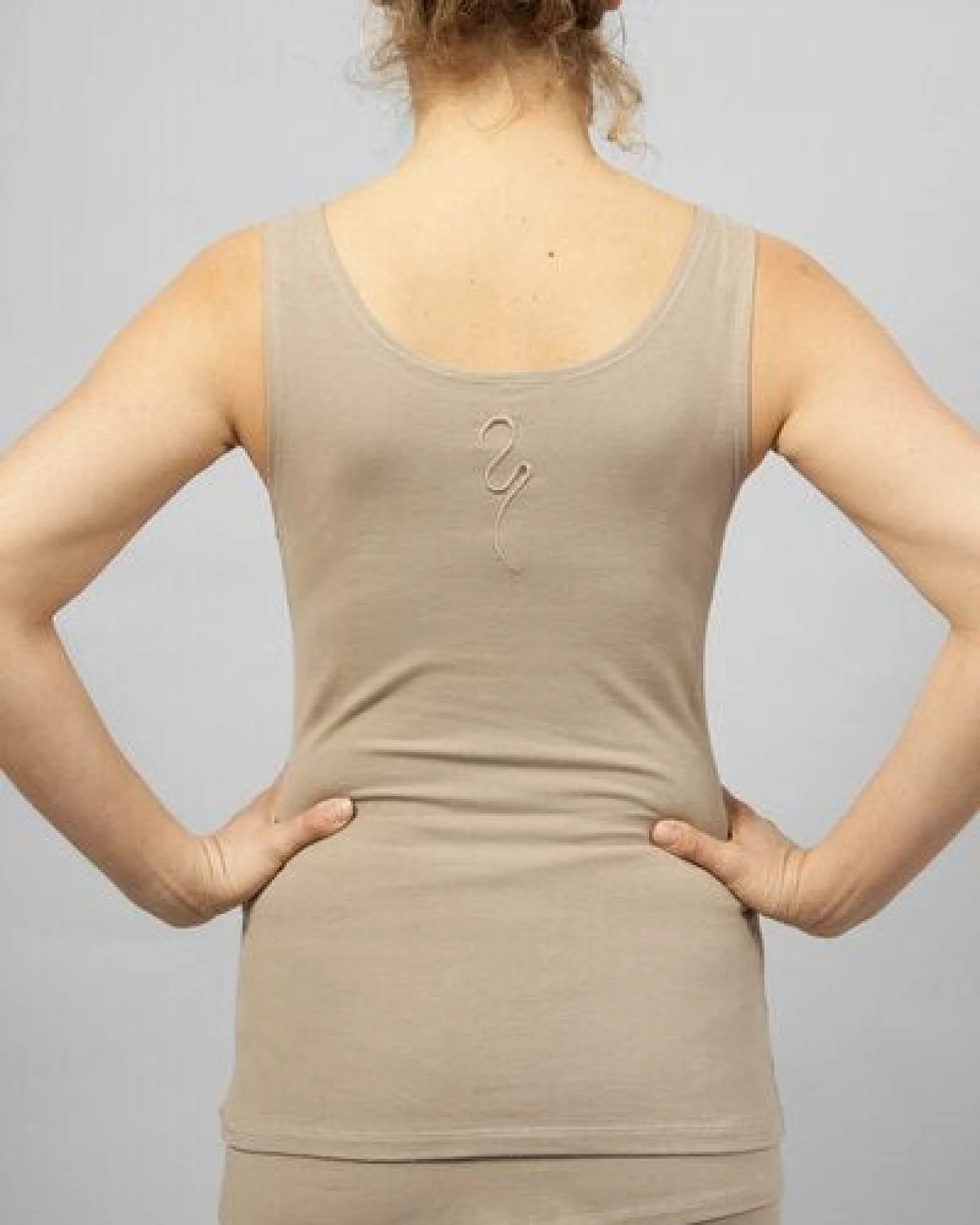 Breath of Fire Sohang Yoga-Top Taupe – Ansicht 2