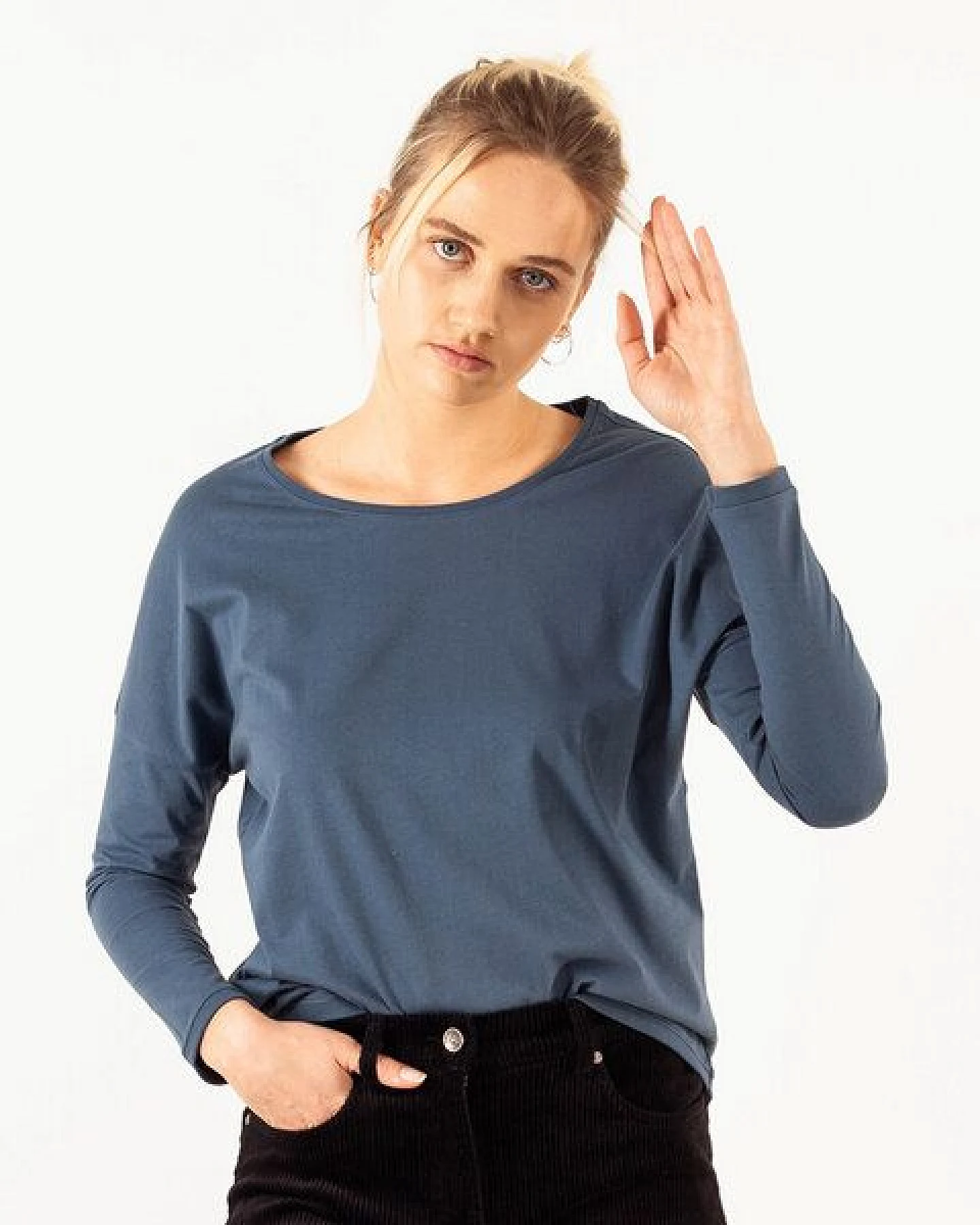 Alma & Lovis Oversized Langarmshirt aus Bio-Baumwolle – Ansicht 4