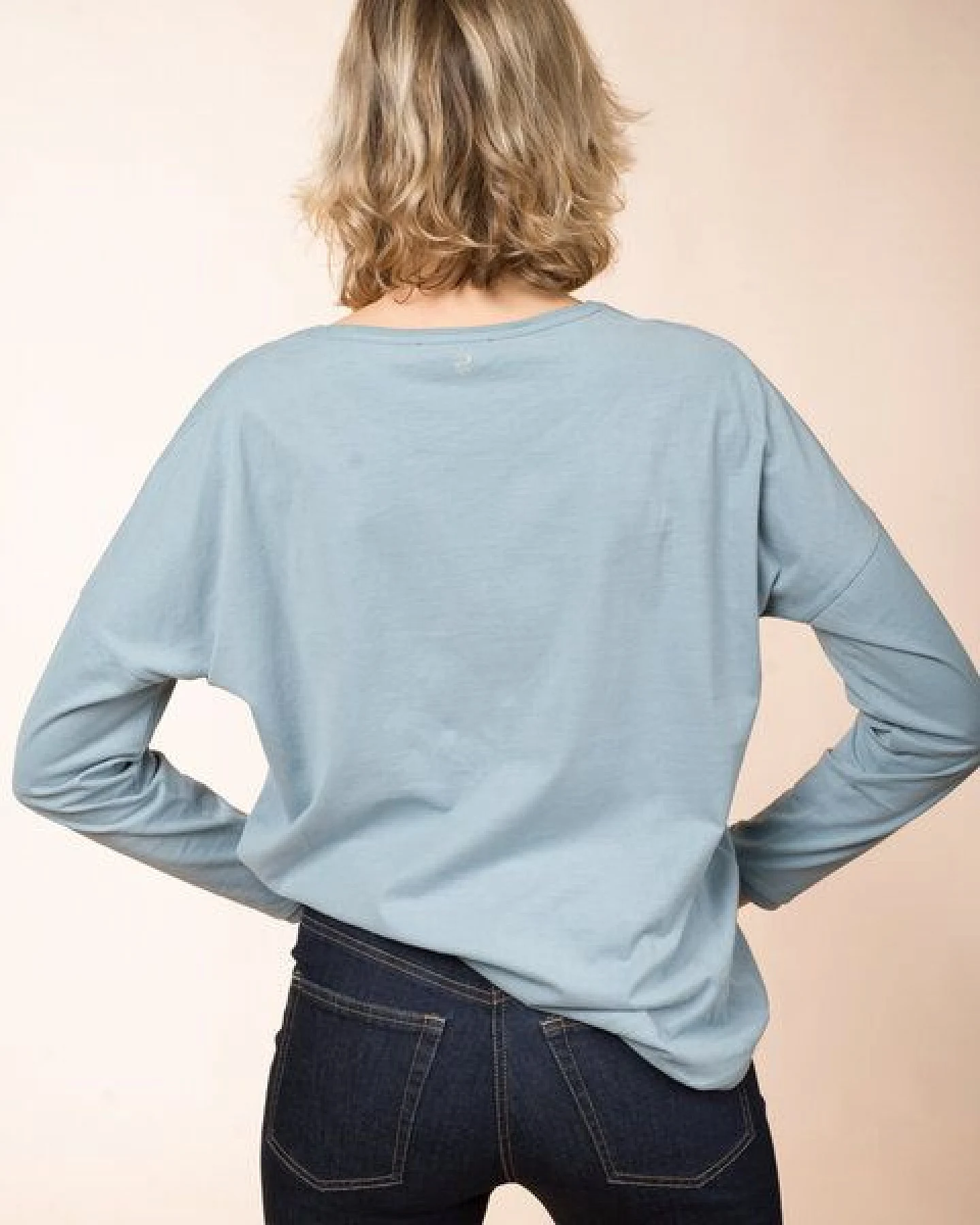 Alma & Lovis Oversized Langarmshirt aus Bio-Baumwolle – Ansicht 3