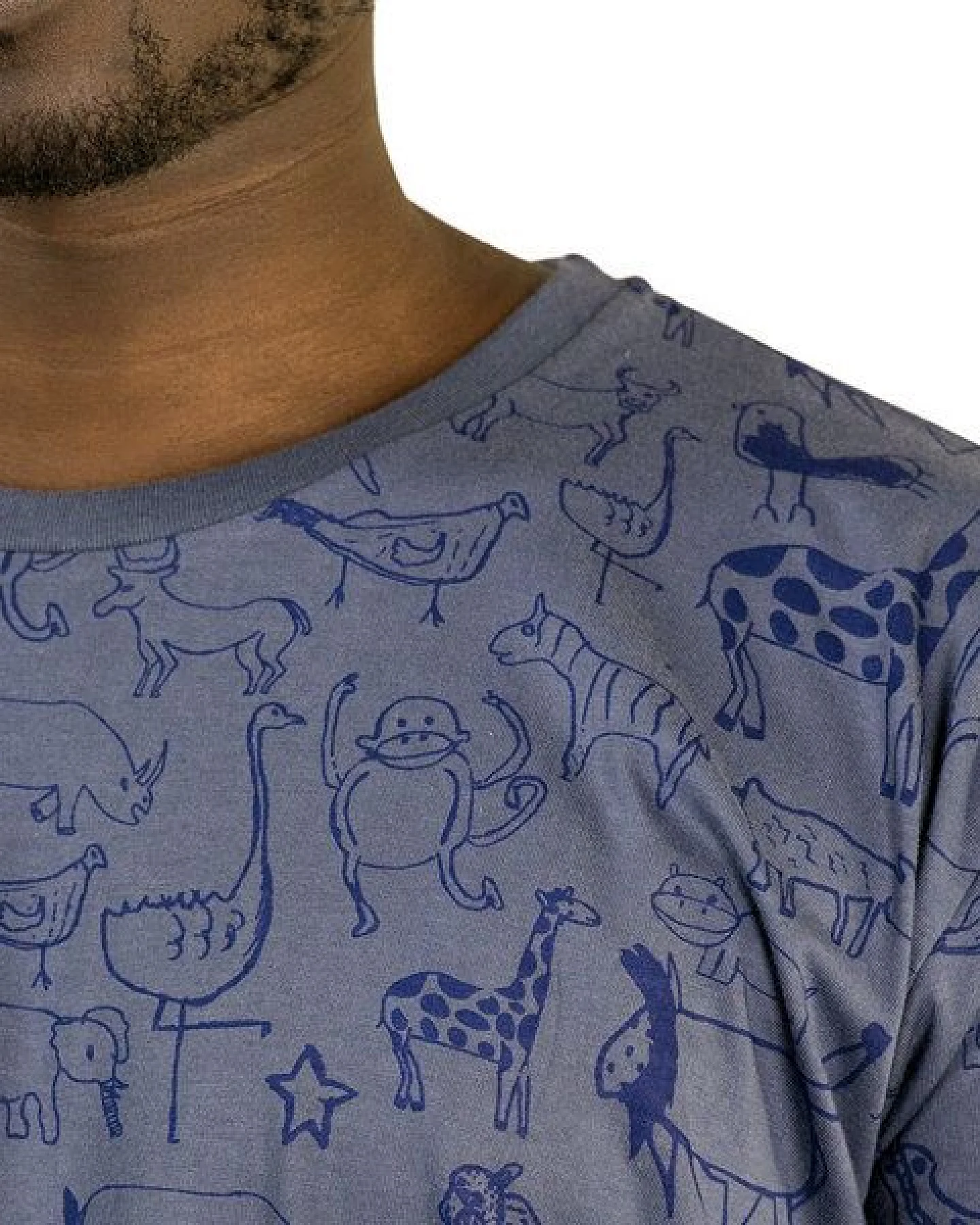Kipepeo-Clothing Gemustertes Herren T-Shirt aus Bio-Baumwolle WANYAMA charcoal grau – Ansicht 2