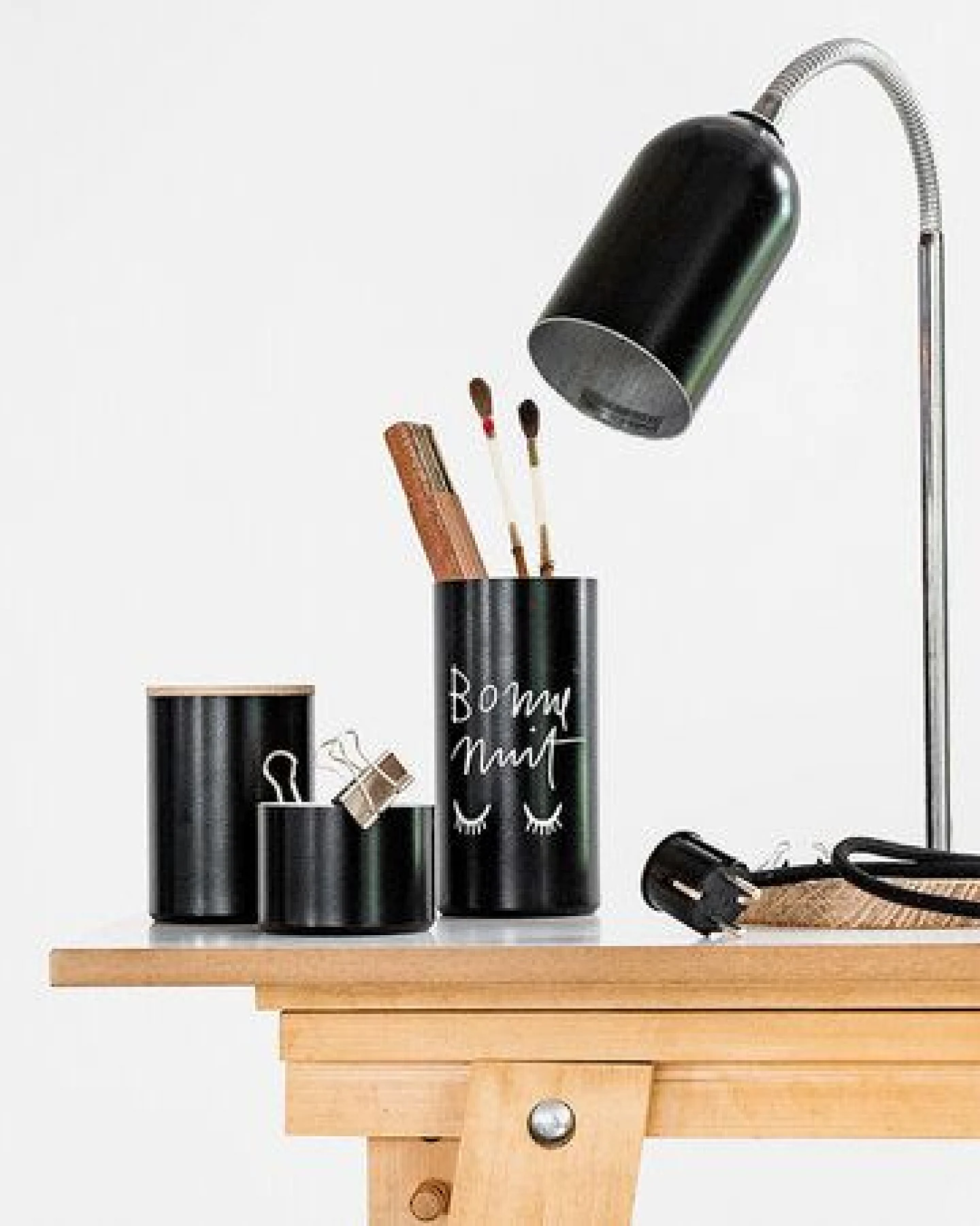 werkvoll by Lena Peter Upcycling Feuerlöscher Schreibtischleuchte FIRELIGHT – Ansicht 2