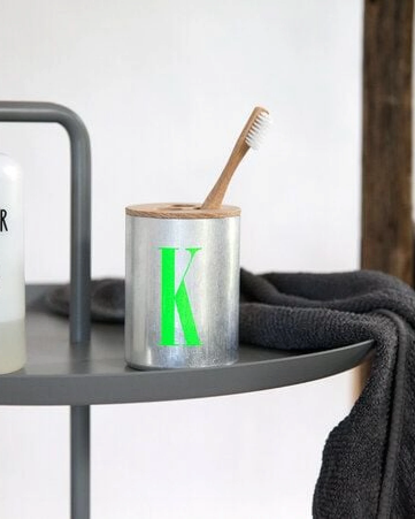 werkvoll by Lena Peter Upcycling Dose FIRE silber NEON - recycelte Feuerlöscher – Ansicht 4