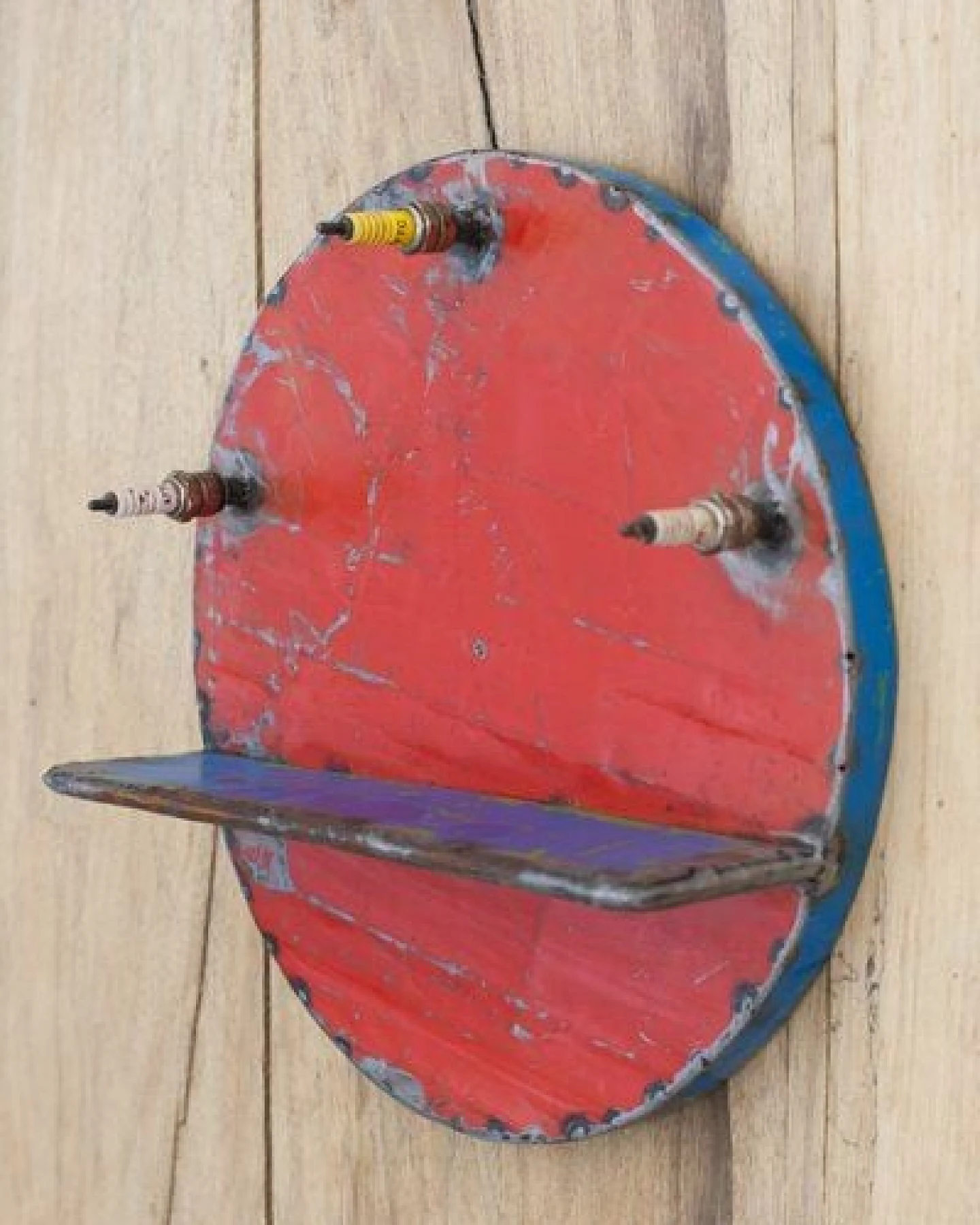 Moogoo Creative Africa Aufhänger Schlüssel Ablage aus recycelten Ölfässern - versch. Farben - Industrial Design Upcycling – Ansicht 3