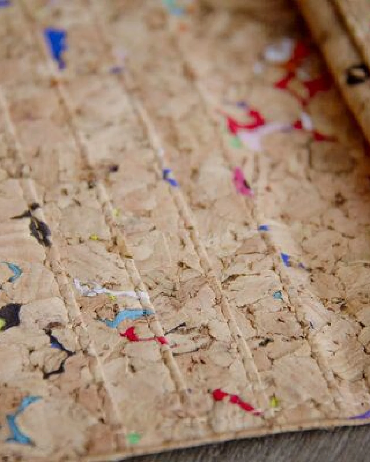 BY COPALA Portemonnaie - Vegan, Brieftasche aus Recycling-Kork Bunt – Ansicht 4