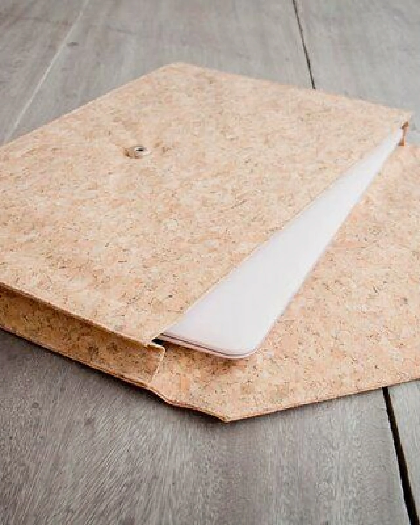 BY COPALA Gefütterte 13–14 Zoll Laptoptasche aus Kork – Ansicht 3
