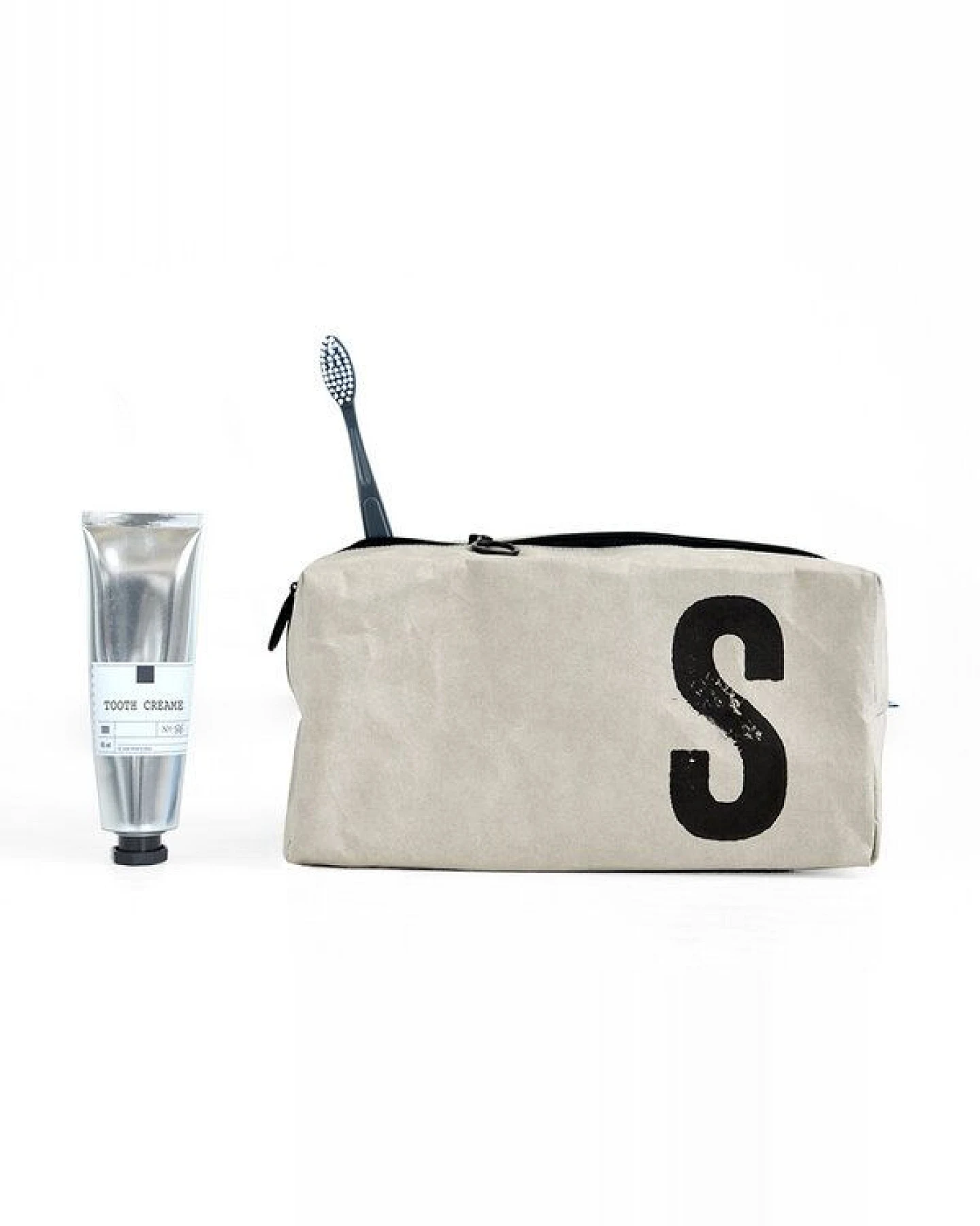 renna deluxe Kulturtasche und Kosmetiktasche mit Monogramm, vegan GRAU – Ansicht 2