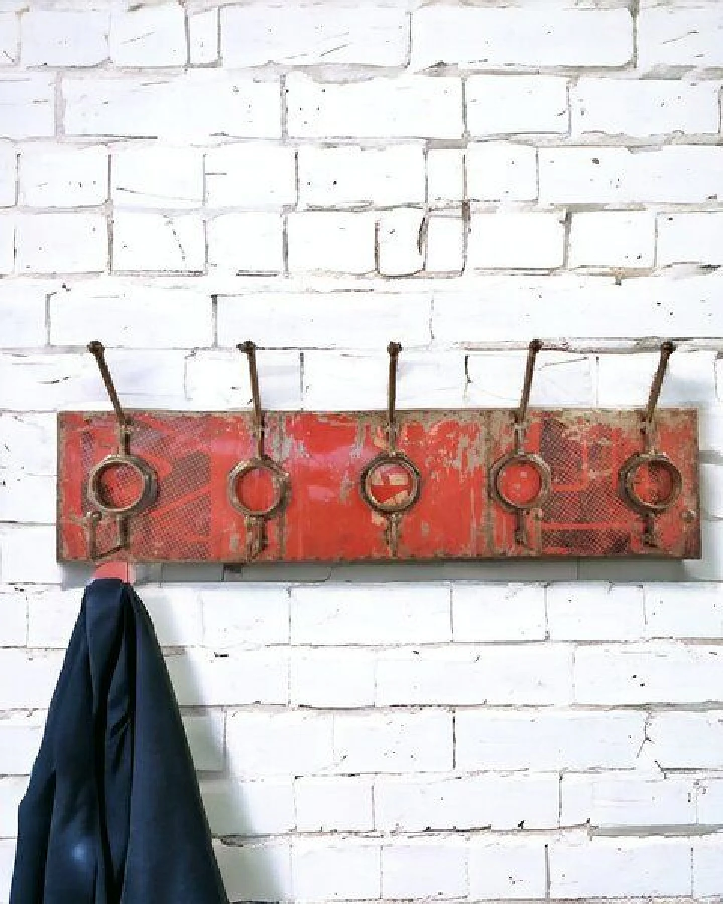Moogoo Creative Africa Garderobe -5 Haken- recycelte Ölfässer - Post-Oil Upcycling – Ansicht 2
