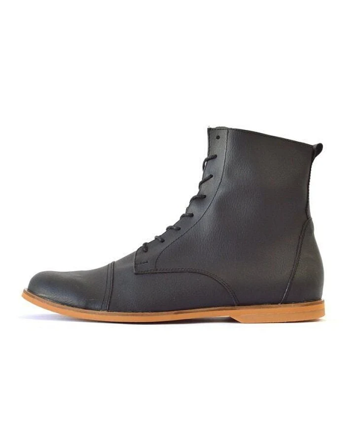 SORBAS '89v vegane Boots in Schwarz