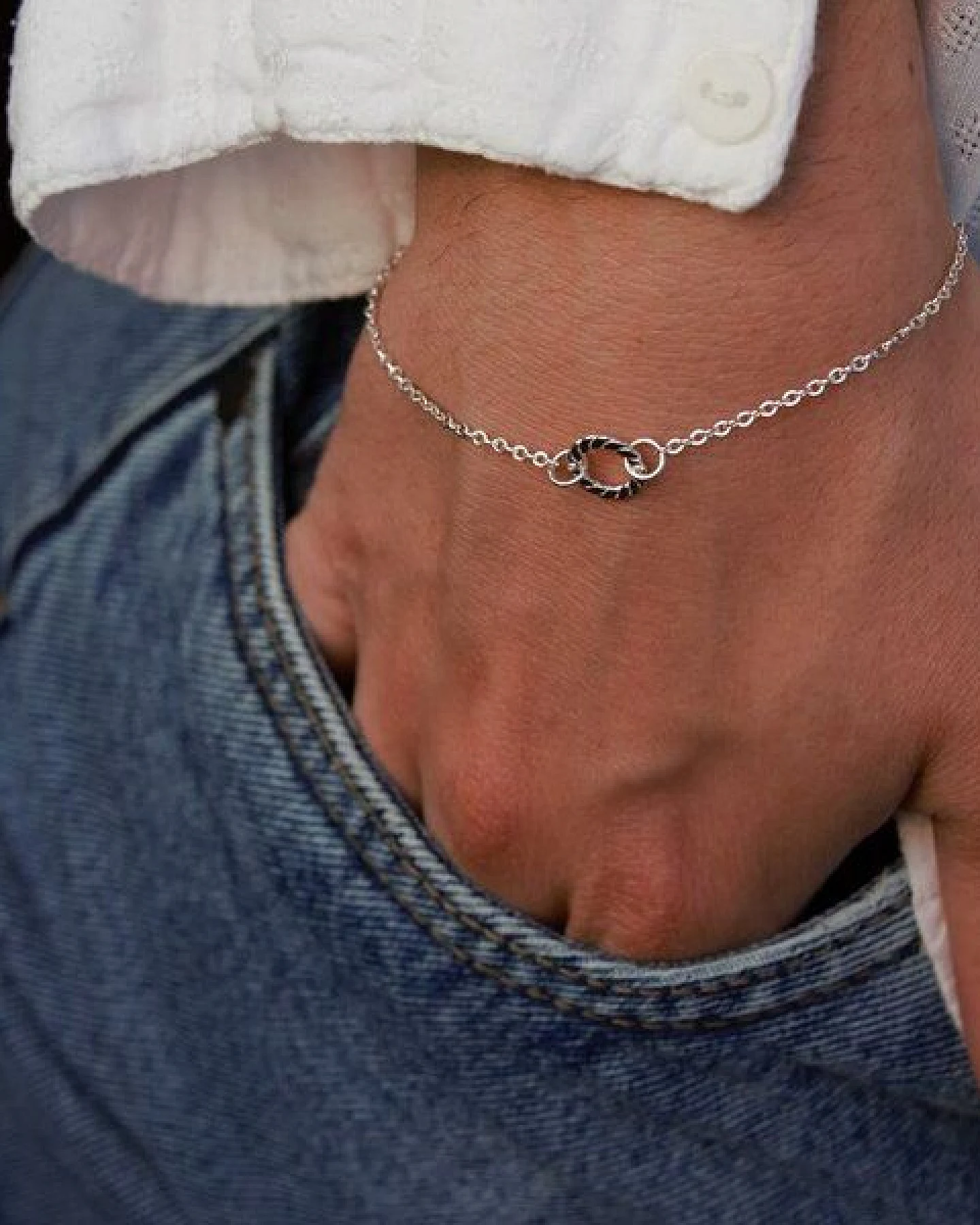 pakilia Silber Armband geflochterner Ring Fair-Trade und handmade – Ansicht 2
