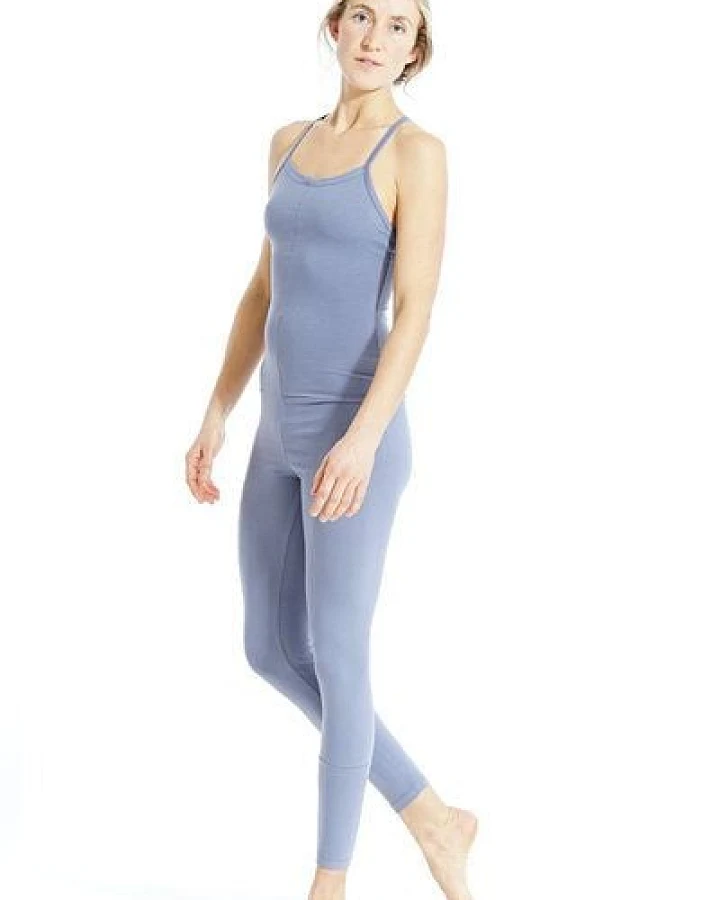 YOIQI Yoga Einteiler Jumpsuit aus biologischer Baumwolle