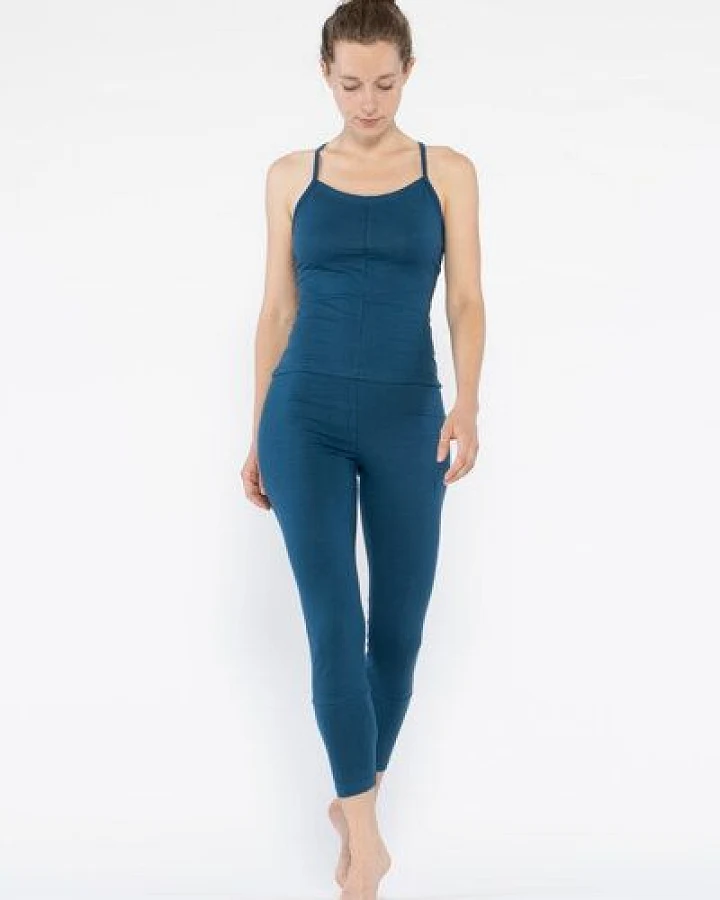 YOIQI Yoga Einteiler Jumpsuit aus biologischer Baumwolle