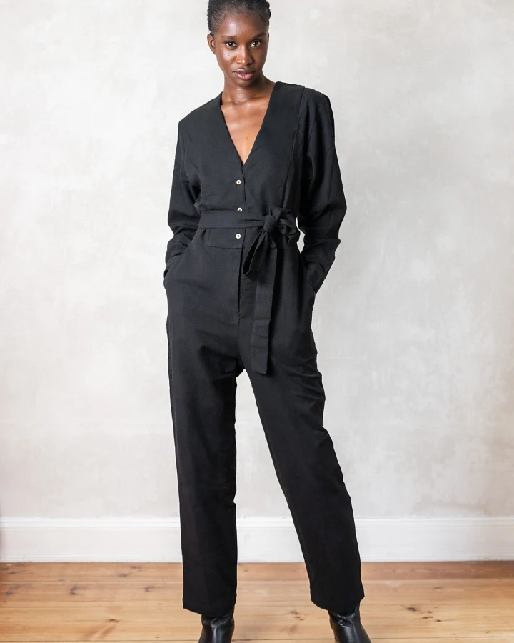 Jyoti Fair Works Damen vegan Jumpsuit Keerthi Schwarz