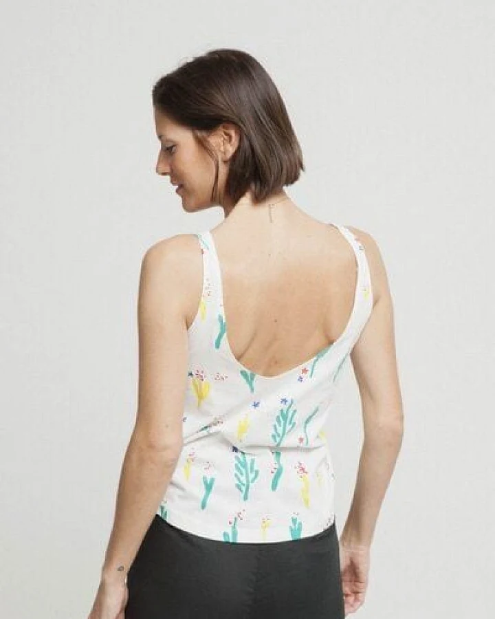 thinking mu Flowers White Shirt - Pol Montserrat - Snow White