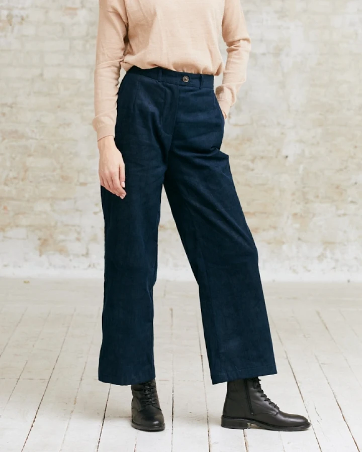 Jyoti - Fair Works Damen vegan Hose Suhrutam Nachtblau