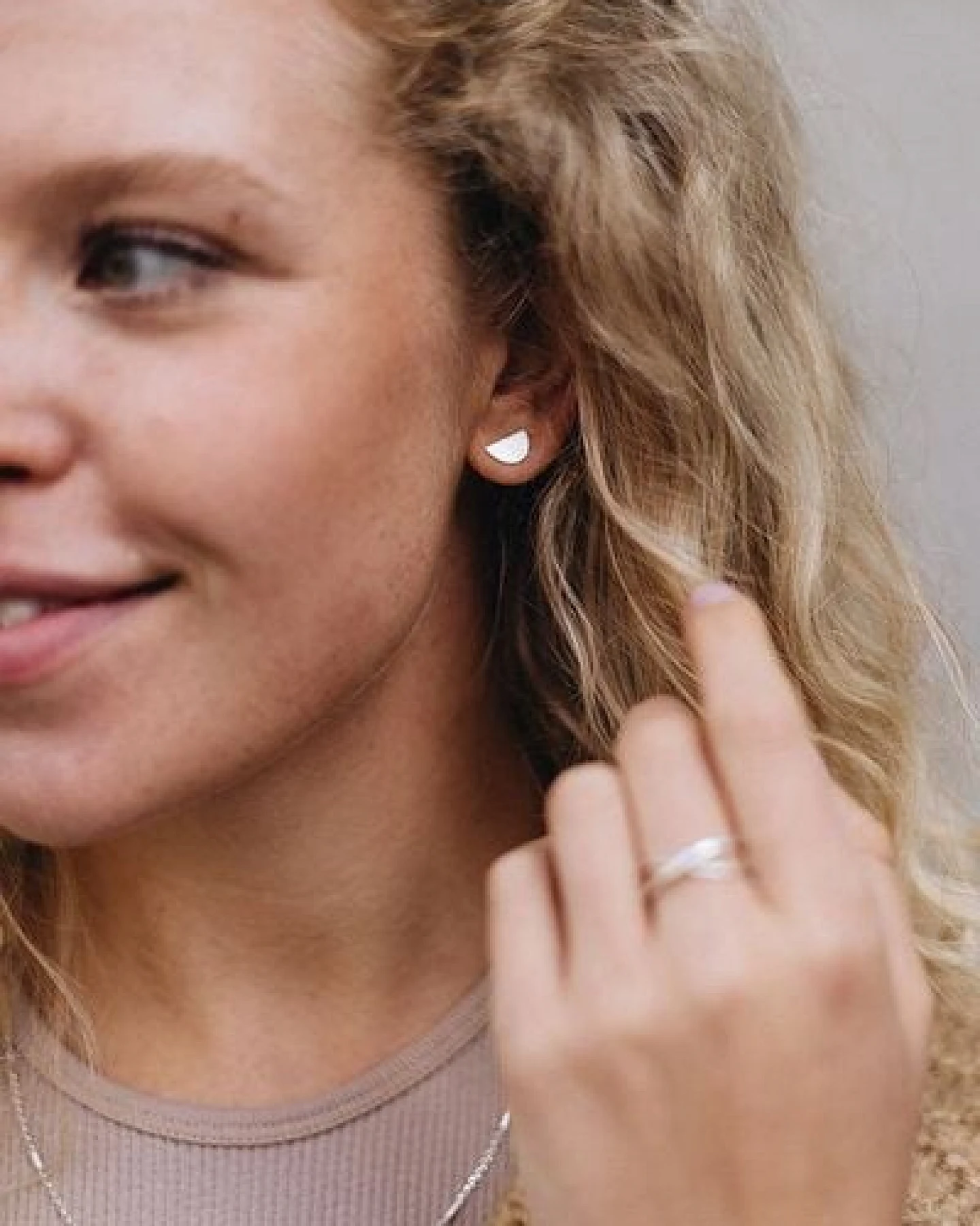 pikfine Ohrstecker "Moon" // silber – Ansicht 2