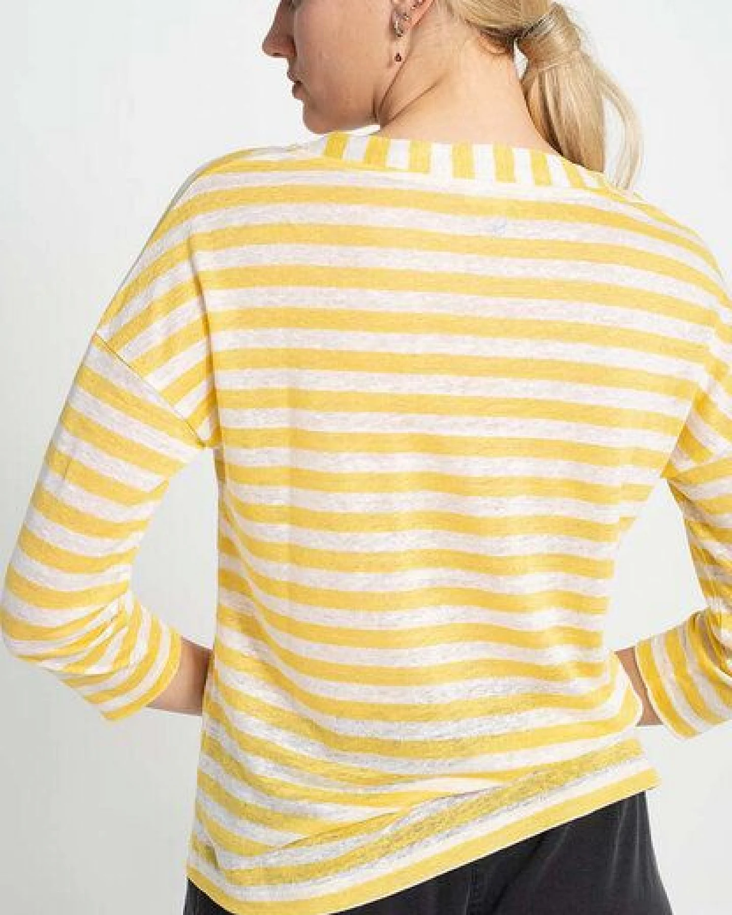 Alma & Lovis Leinenshirt im Regular-Fit aus Leinen – Ansicht 3