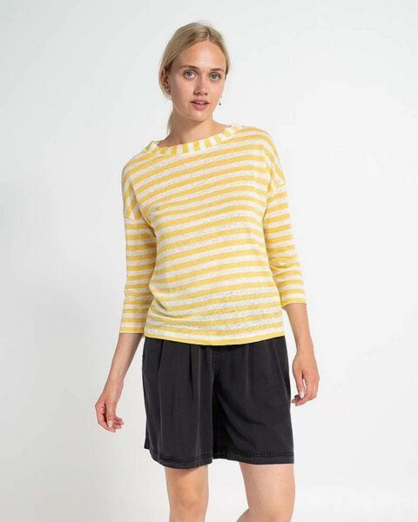 Alma & Lovis Leinenshirt im Regular-Fit aus Leinen – Ansicht 3