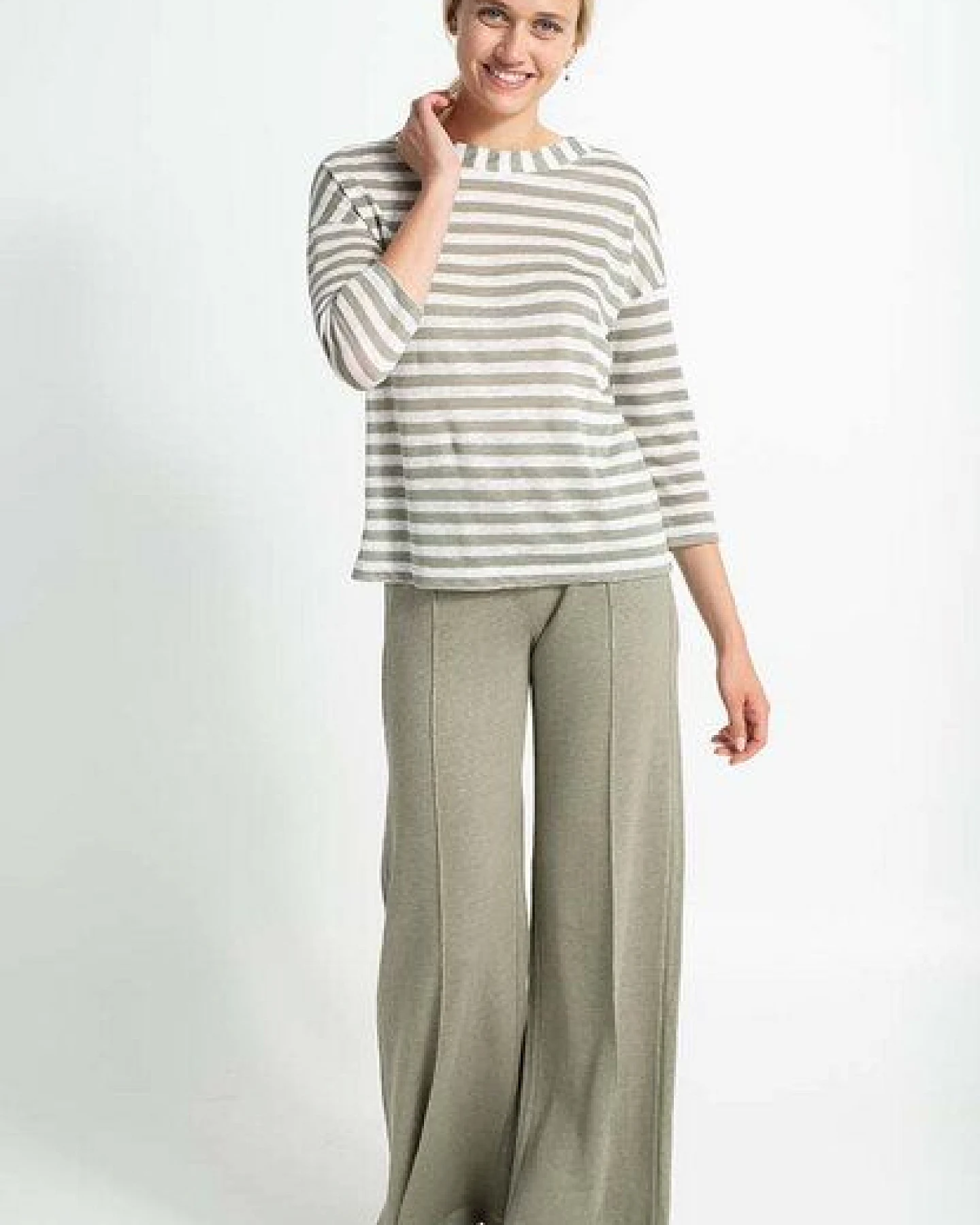 Alma & Lovis Leinenshirt im Regular-Fit aus Leinen – Ansicht 2
