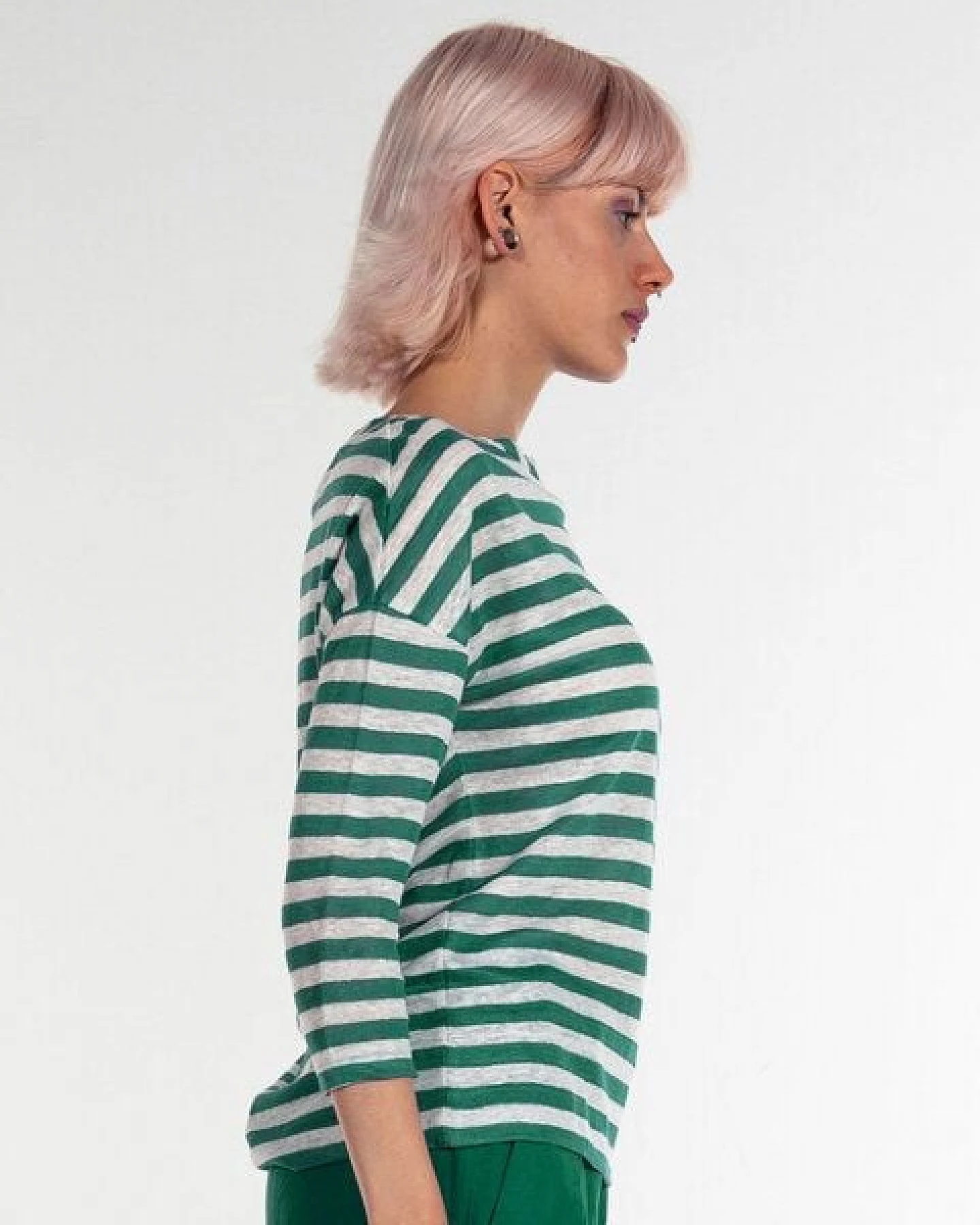 Alma & Lovis Leinenshirt im Regular-Fit aus Leinen – Ansicht 3