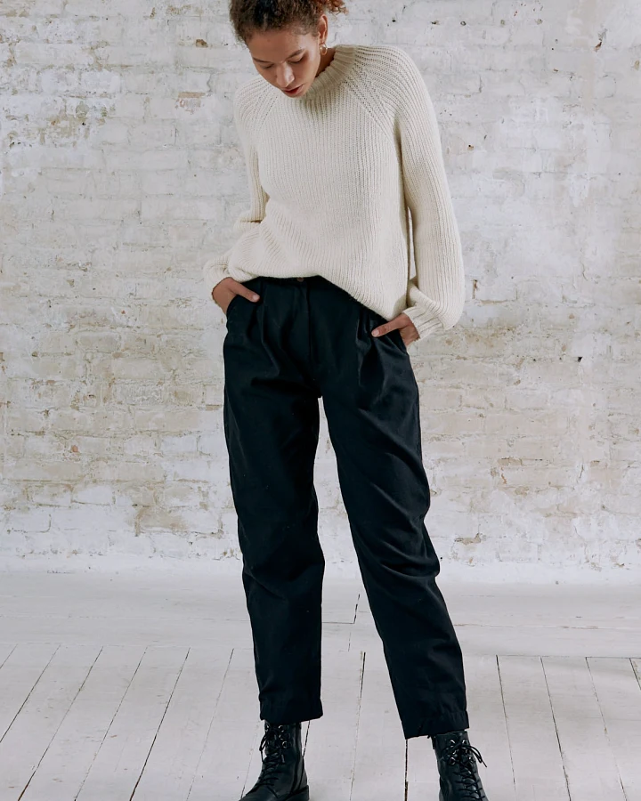 Jyoti - Fair Works Damen vegan Hose Plissee Vishraam Schwarz