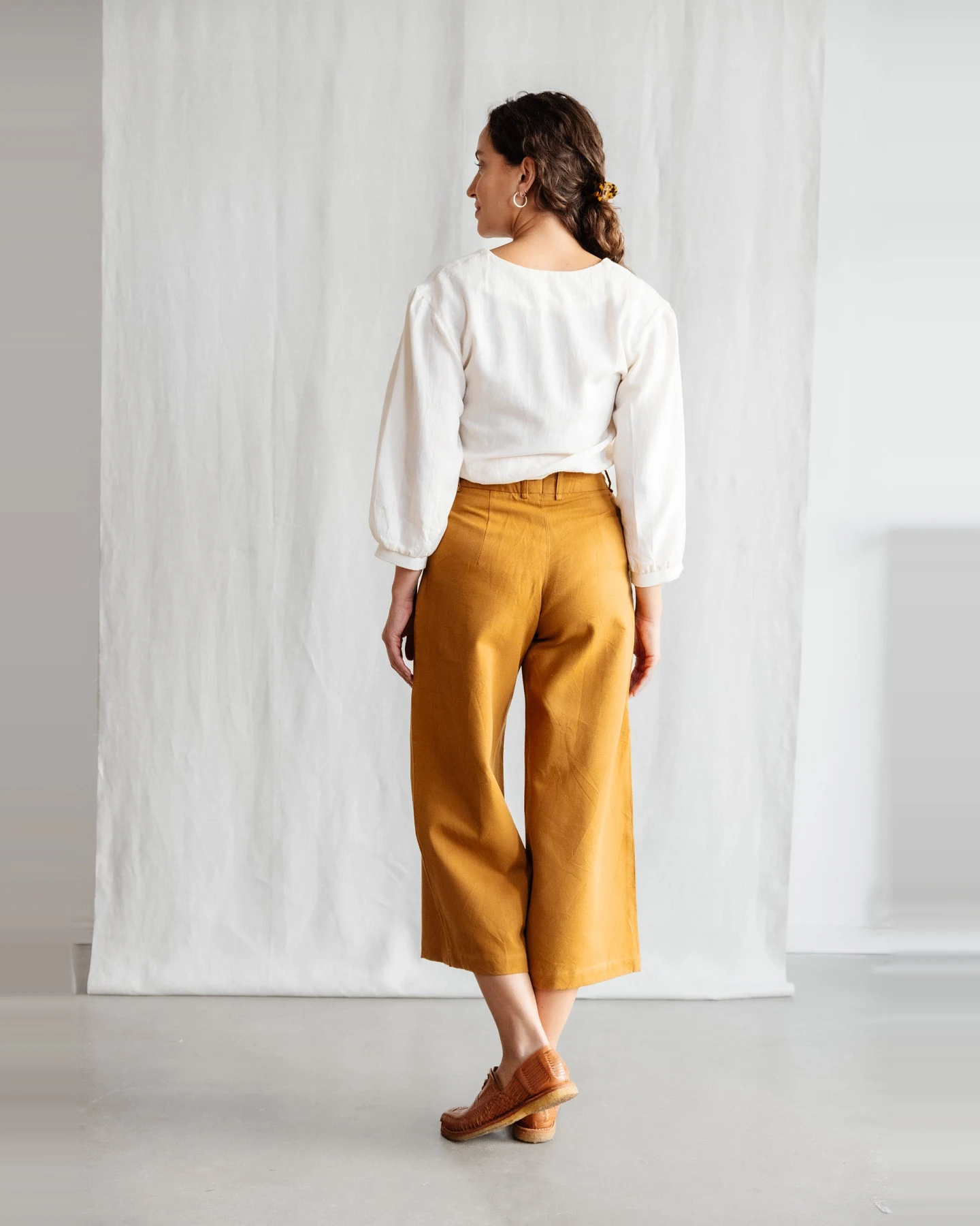 Jyoti - Fair Works Damen vegan Culotte Hemani Curry – Ansicht 2