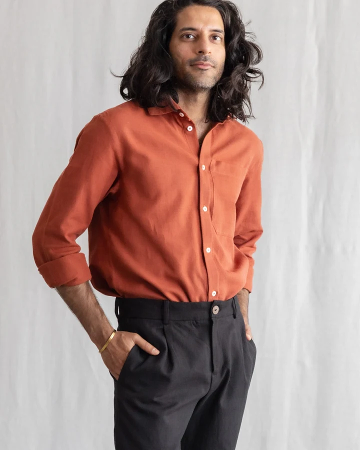 Jyoti Fair Works Herren vegan Hemd Jwala Mahagoni Rot