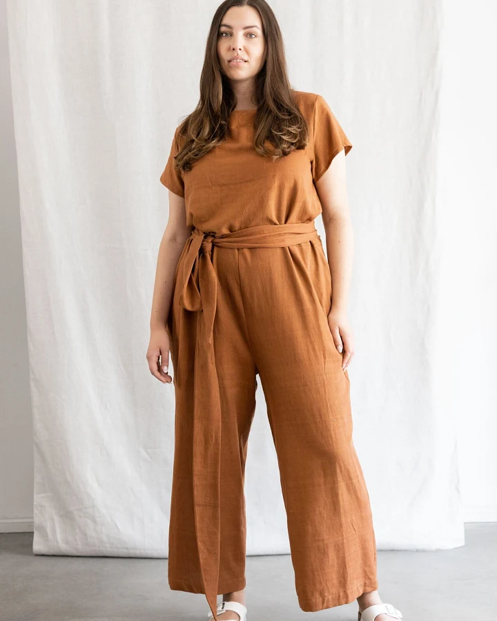 Jyoti Fair Works Damen vegan Jumpsuit Nirav Haselnuss