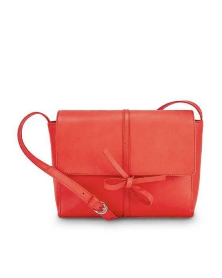NINE TO FIVE Saddle Bag #fox lipstick red