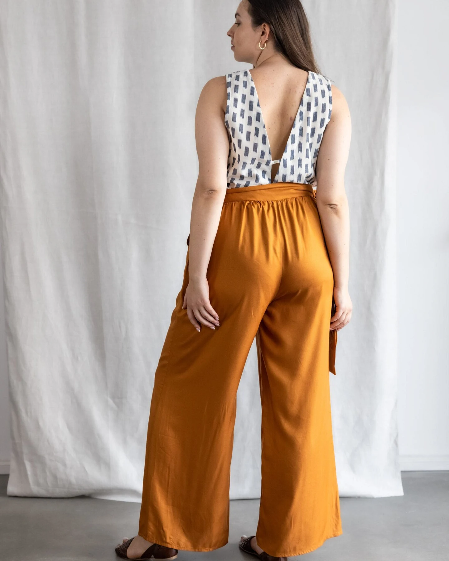 Jyoti - Fair Works Damen vegan Hose Rajni Kupfer – Ansicht 2