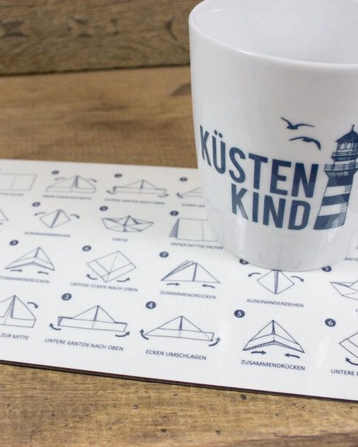 Bow & Hummingbird Großer Porzellanbecher Küstenkind – Ansicht 3