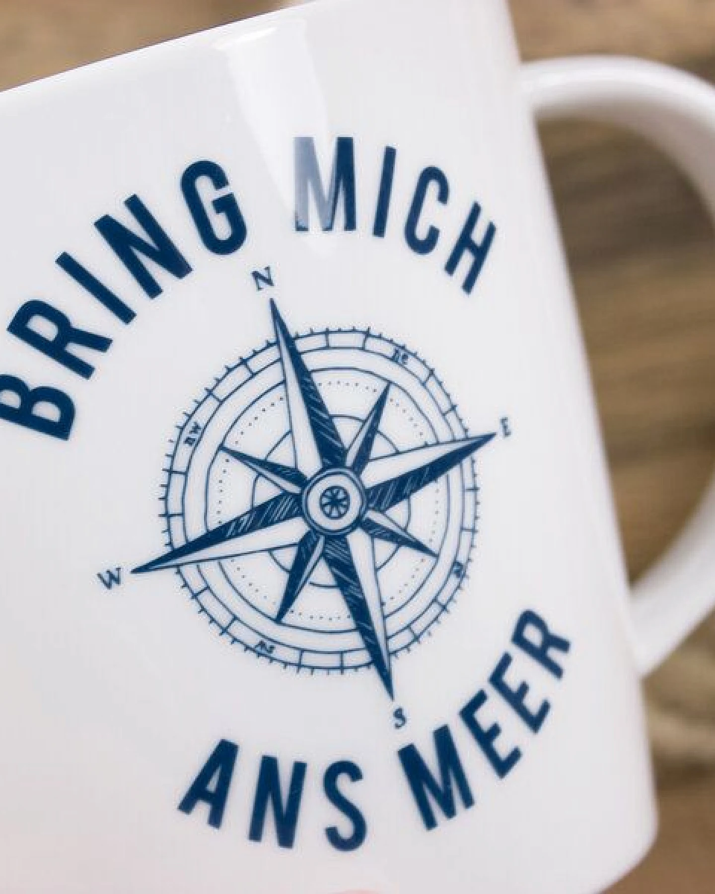 Bow & Hummingbird Großer Porzellanbecher "Bring mich ans Meer" – Ansicht 2