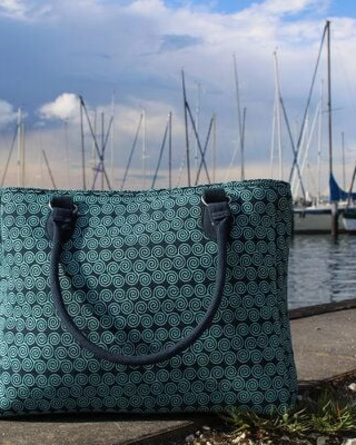 Schönes aus Indochina Eleganter Shopper marine
