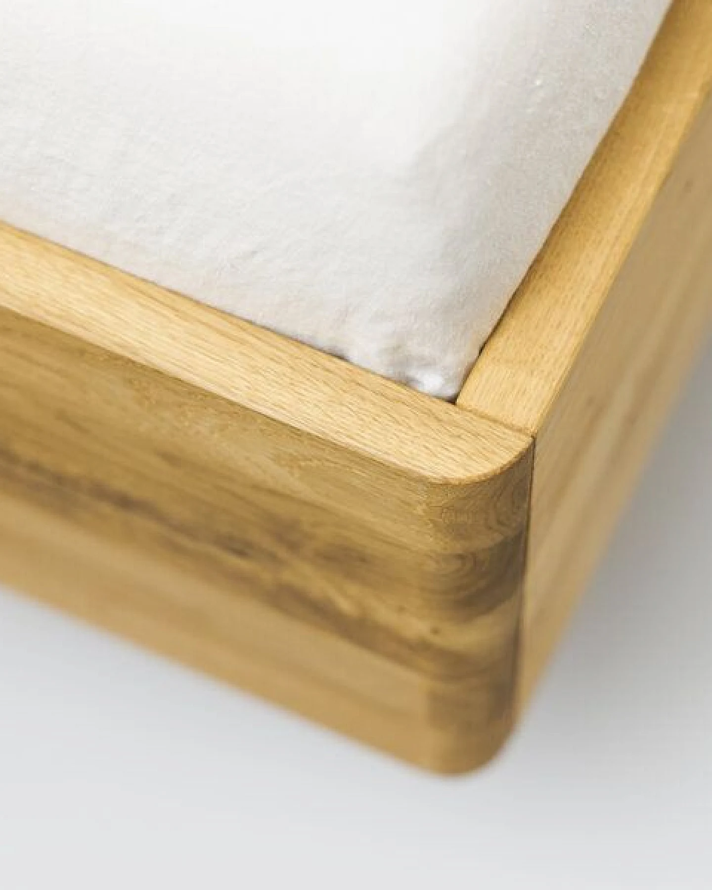ekomia Bett Schöneberg Minimal aus Wildeiche – Ansicht 3
