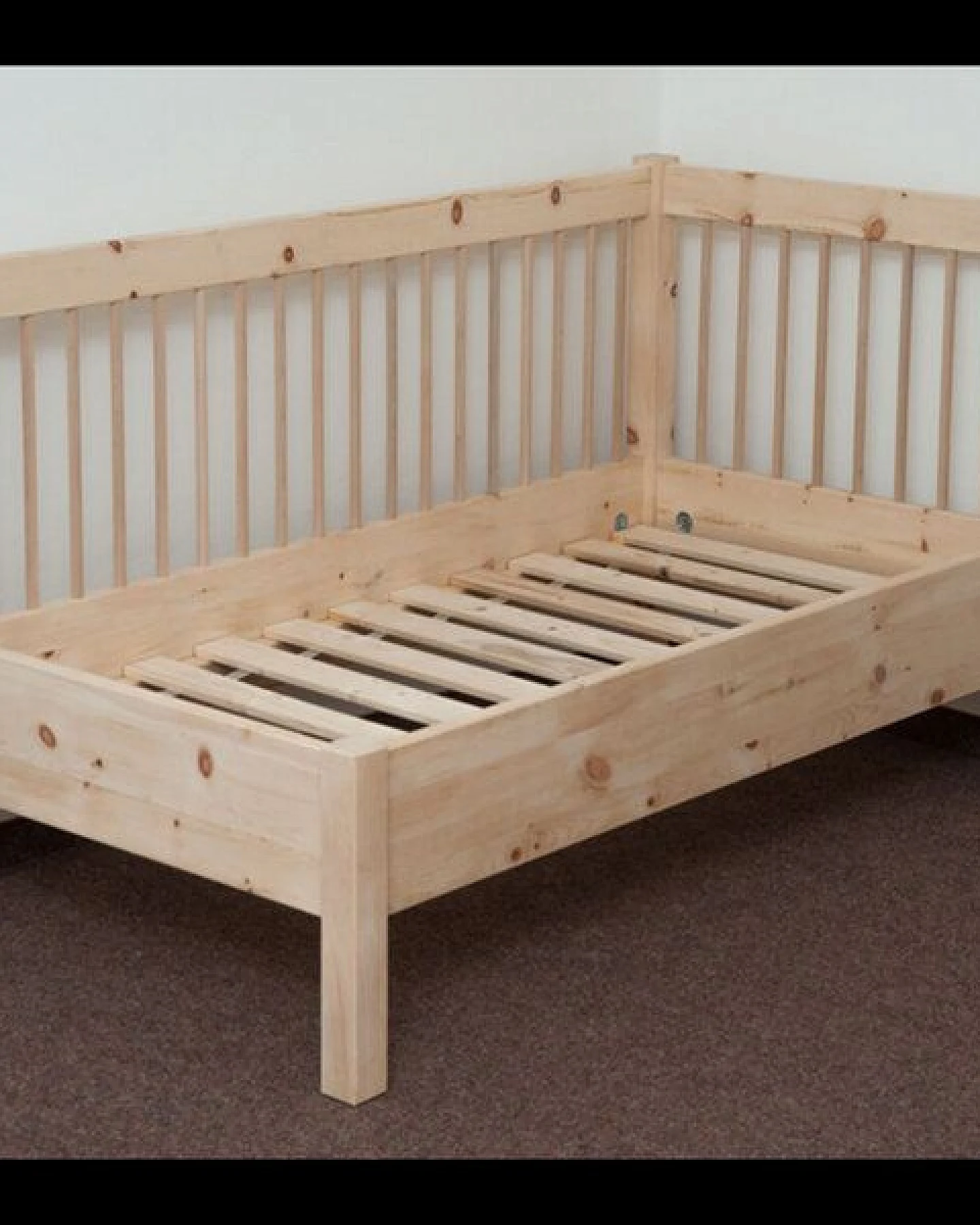 4betterdays Zirbenbett - Das 'mitwachsende' Gitterbett samt Lattenrost 70x140 cm – Ansicht 3