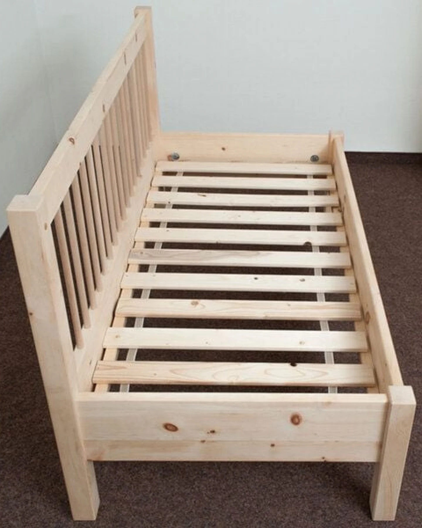 4betterdays Zirbenbett - Das 'mitwachsende' Gitterbett samt Lattenrost 70x140 cm – Ansicht 4