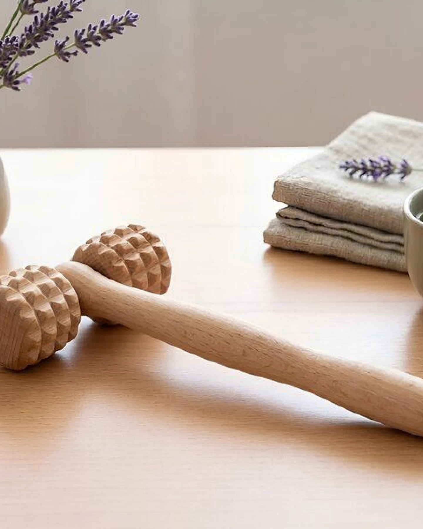 Biodora Massageroller T-Form – Ergonomischer Rücken- & Nackenroller – Plastikfrei – Ansicht 3