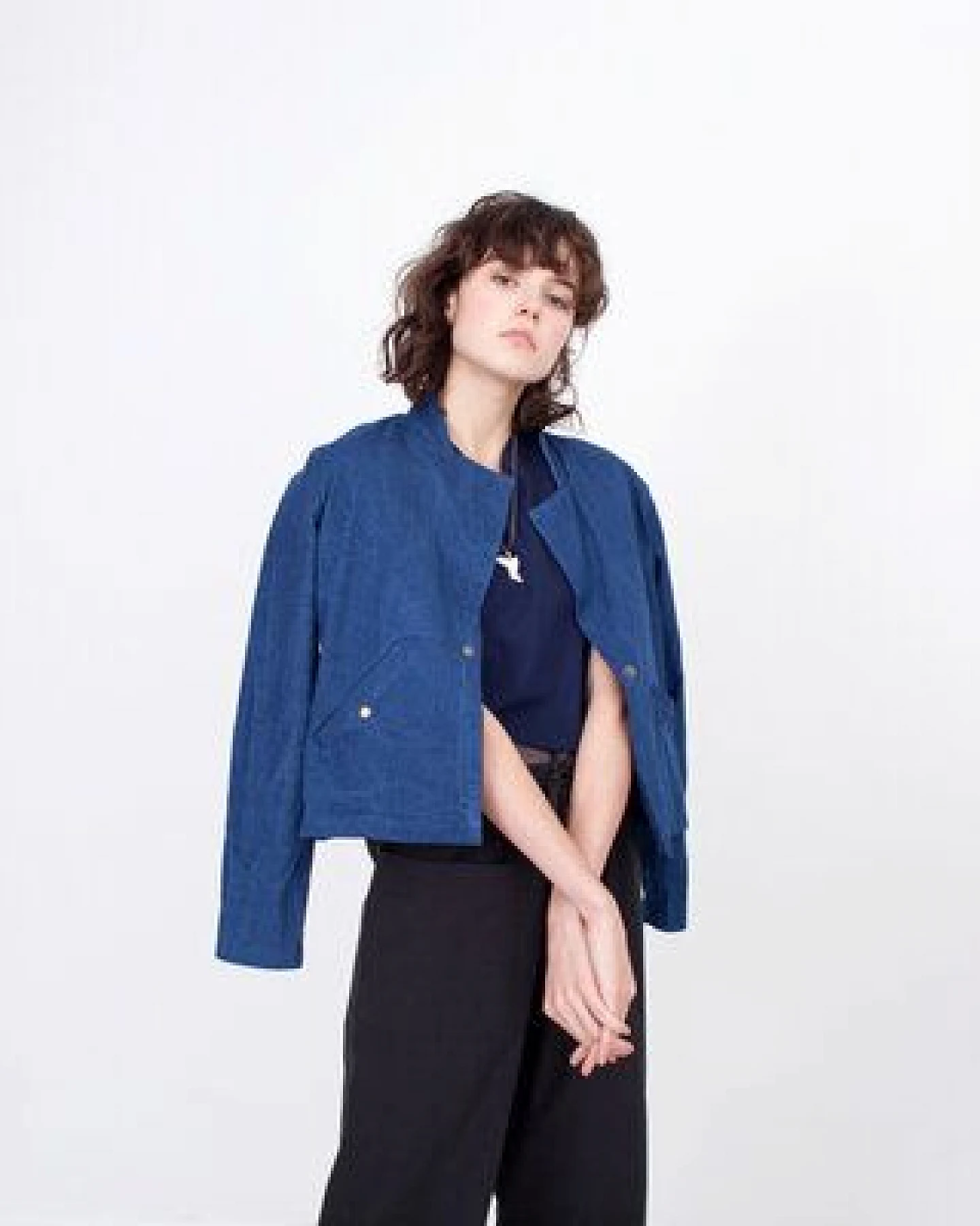 Iksi - XXII Streetwear Jpn Jacket Damen Denim – Ansicht 3