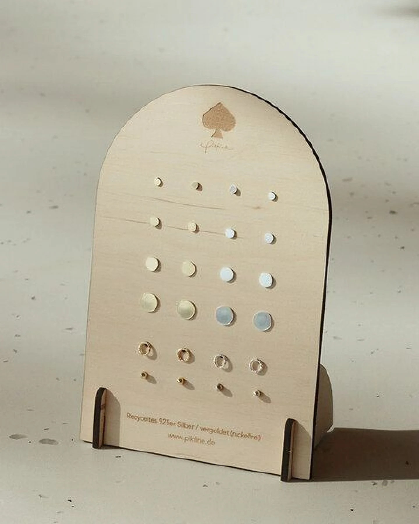 pikfine Silber Ohrstecker “Dot” // 4 Größen – Ansicht 3