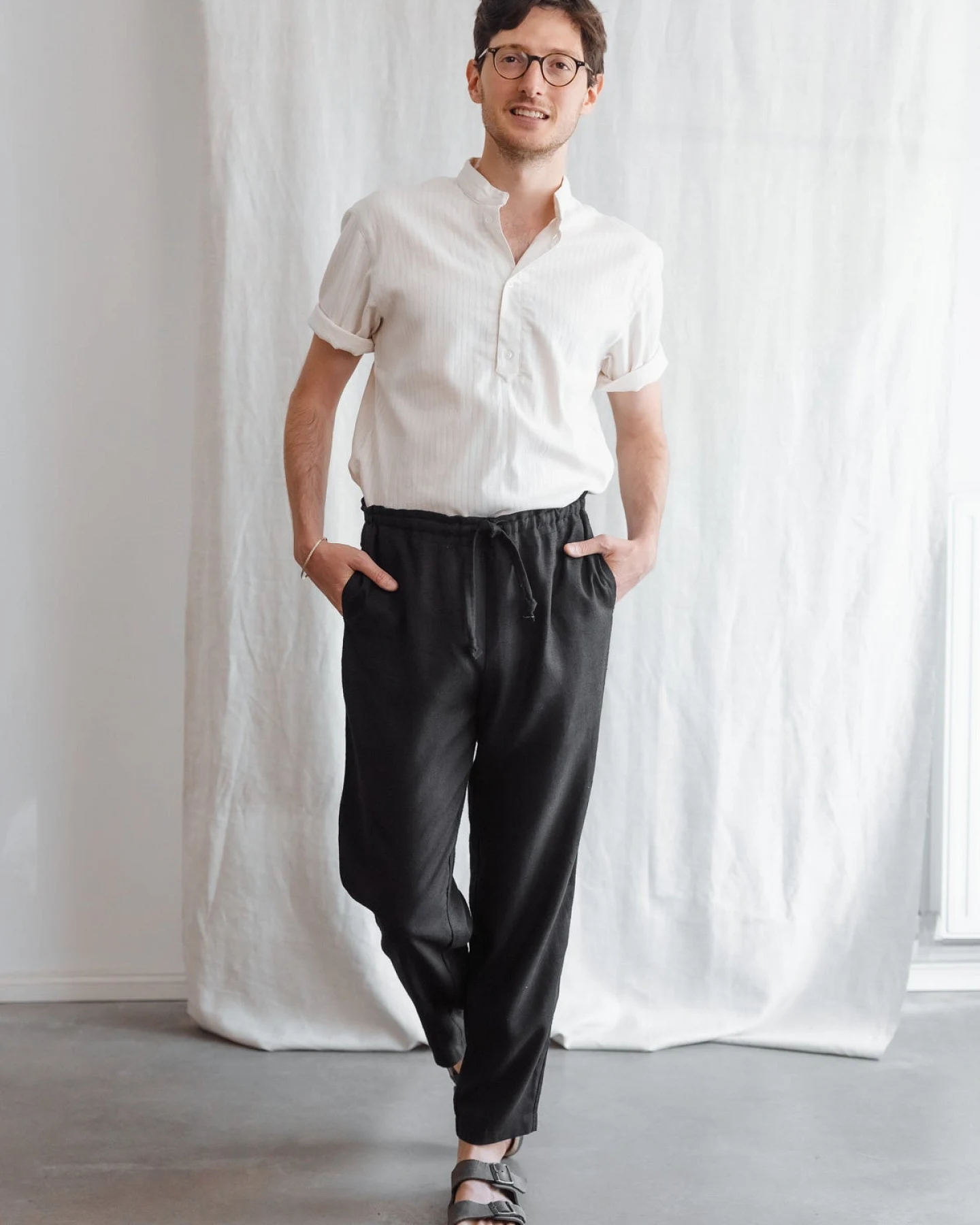 Jyoti Fair Works Herren vegan Hose Kaveri Schwarz – Ansicht 2