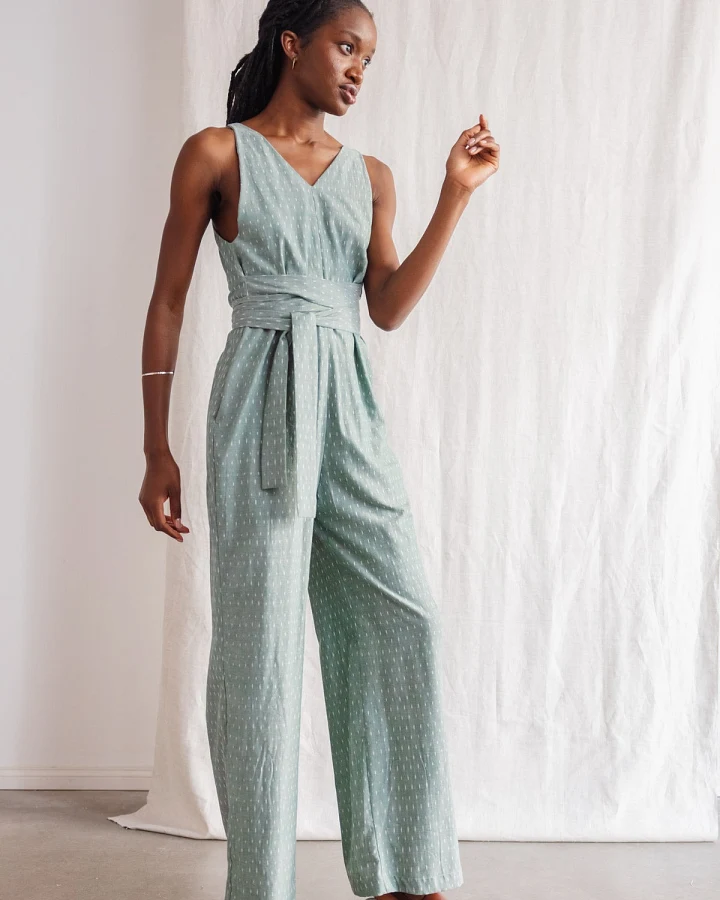 Jyoti - Fair Works Damen vegan Jumpsuit PARVAni Ikat Salbei